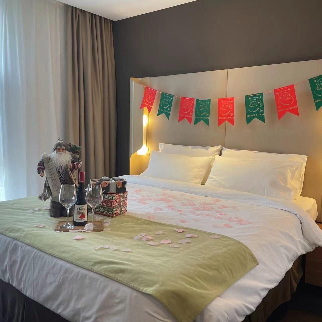 Hutong Theme Room