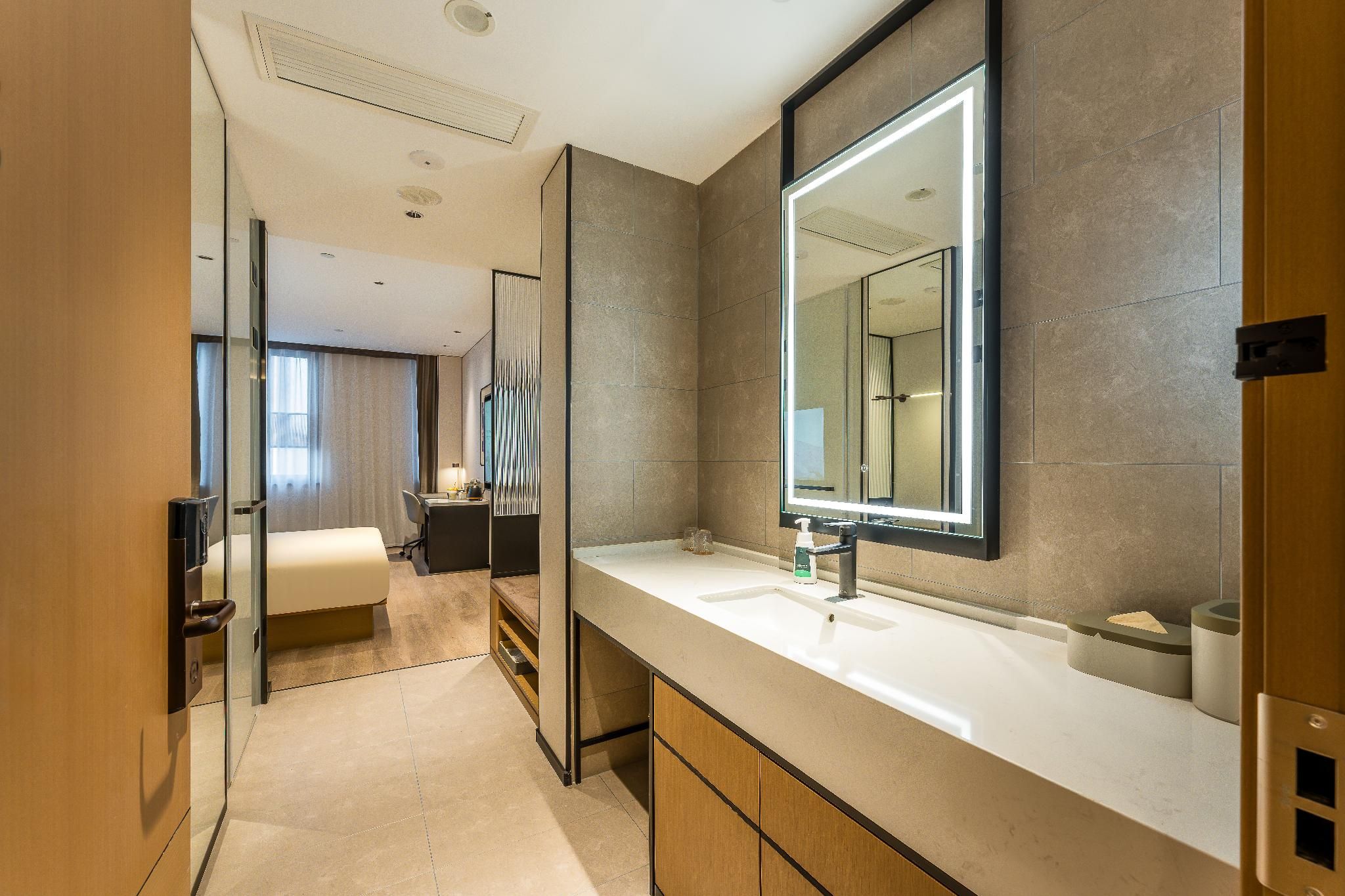 Executive room, Guest room, 1 Queen