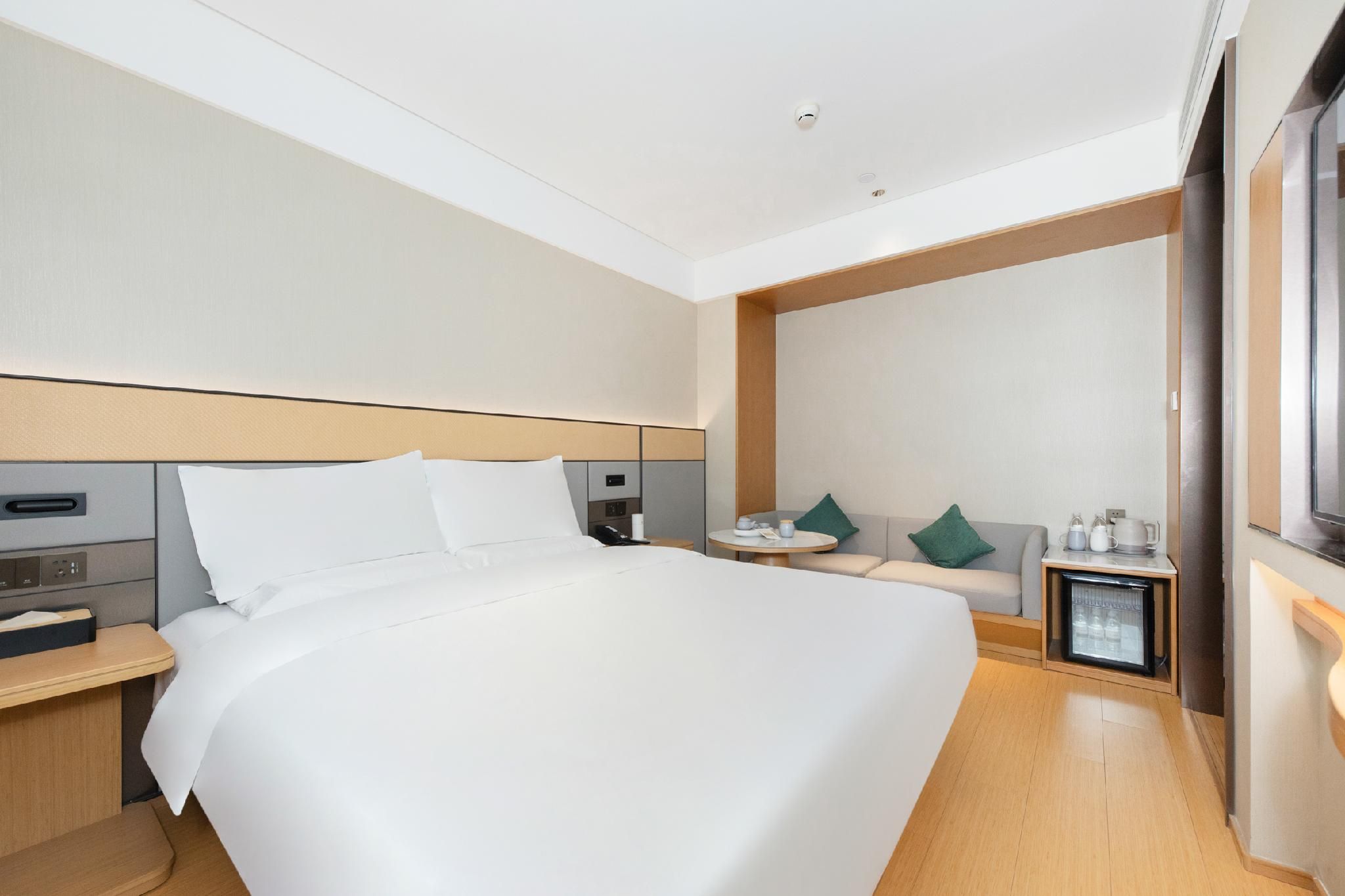 Huazhu - Superior Bed Room A