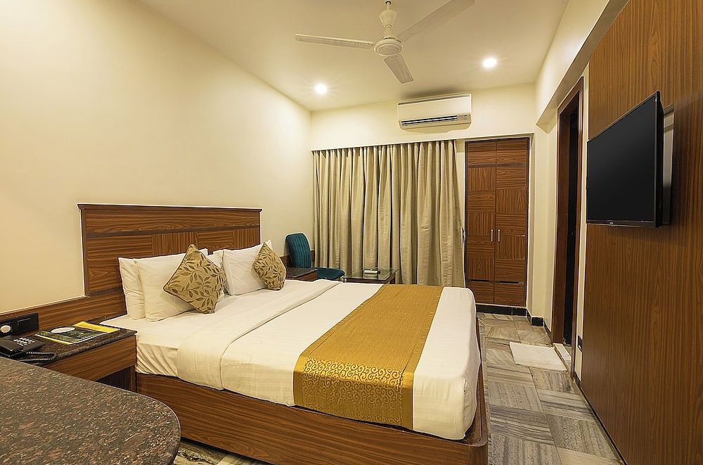 Hotel Avon Ruby Dadar Executive Room 4