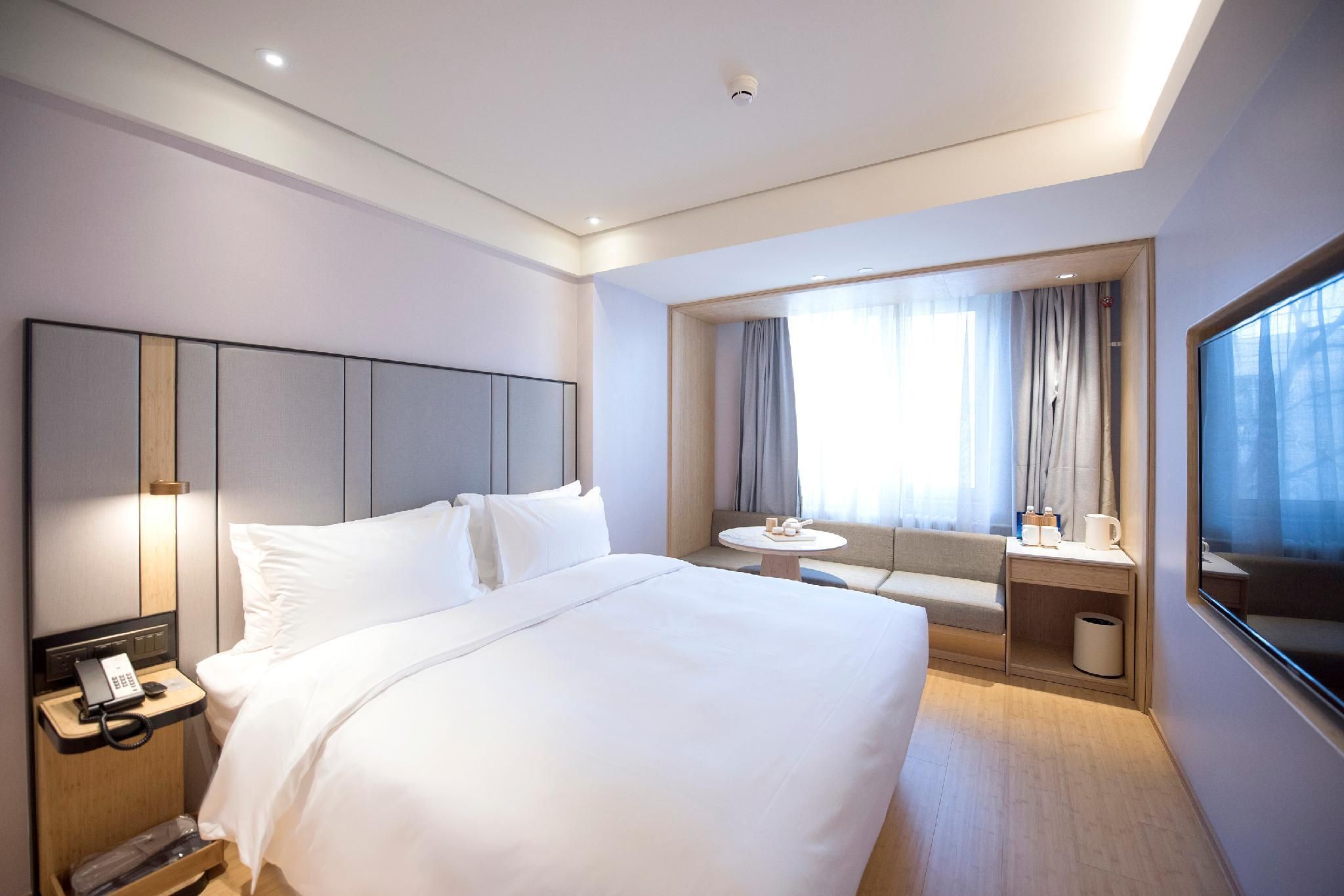 Huazhu - Superior BedRoom