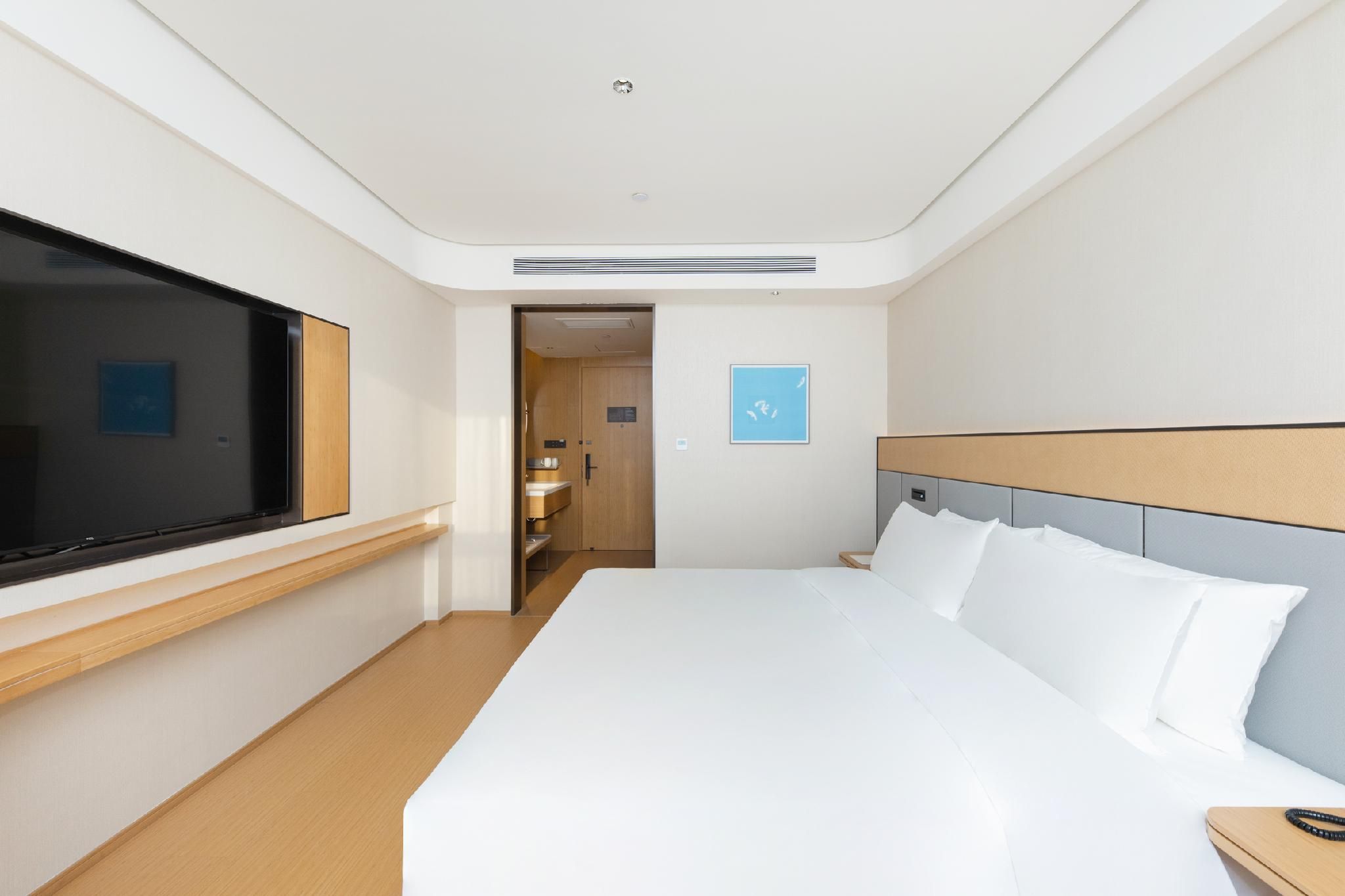 Superior Room, 1 King Size Bed