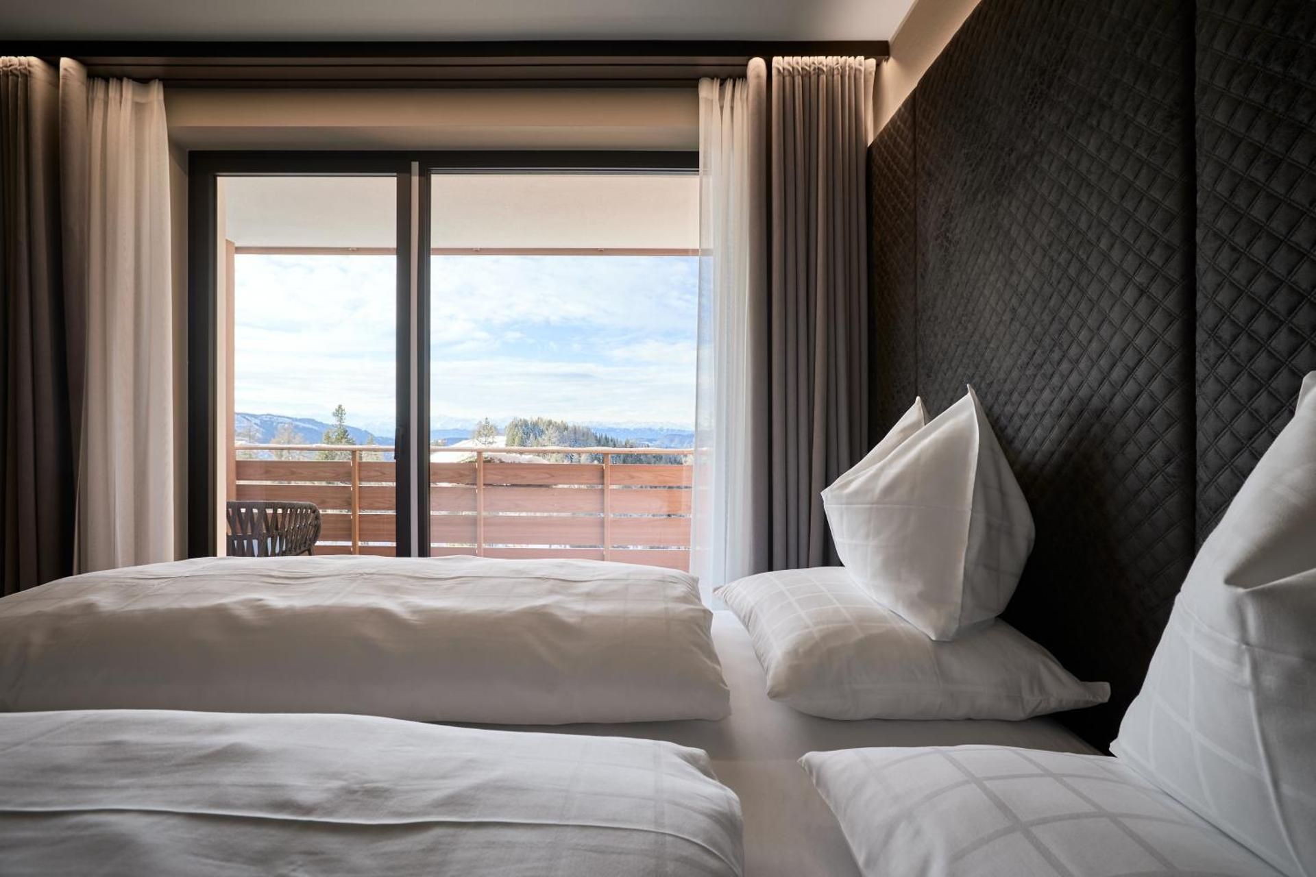 Junior Suite with Balcony
