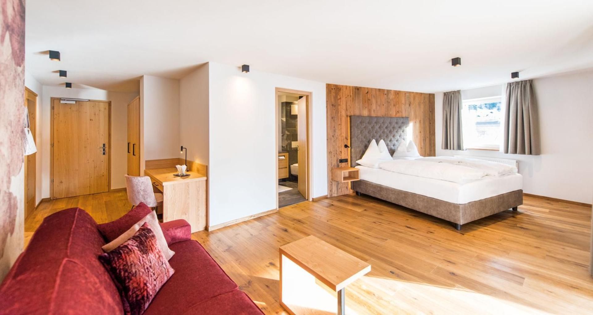 Deluxe Double Room with Balcony