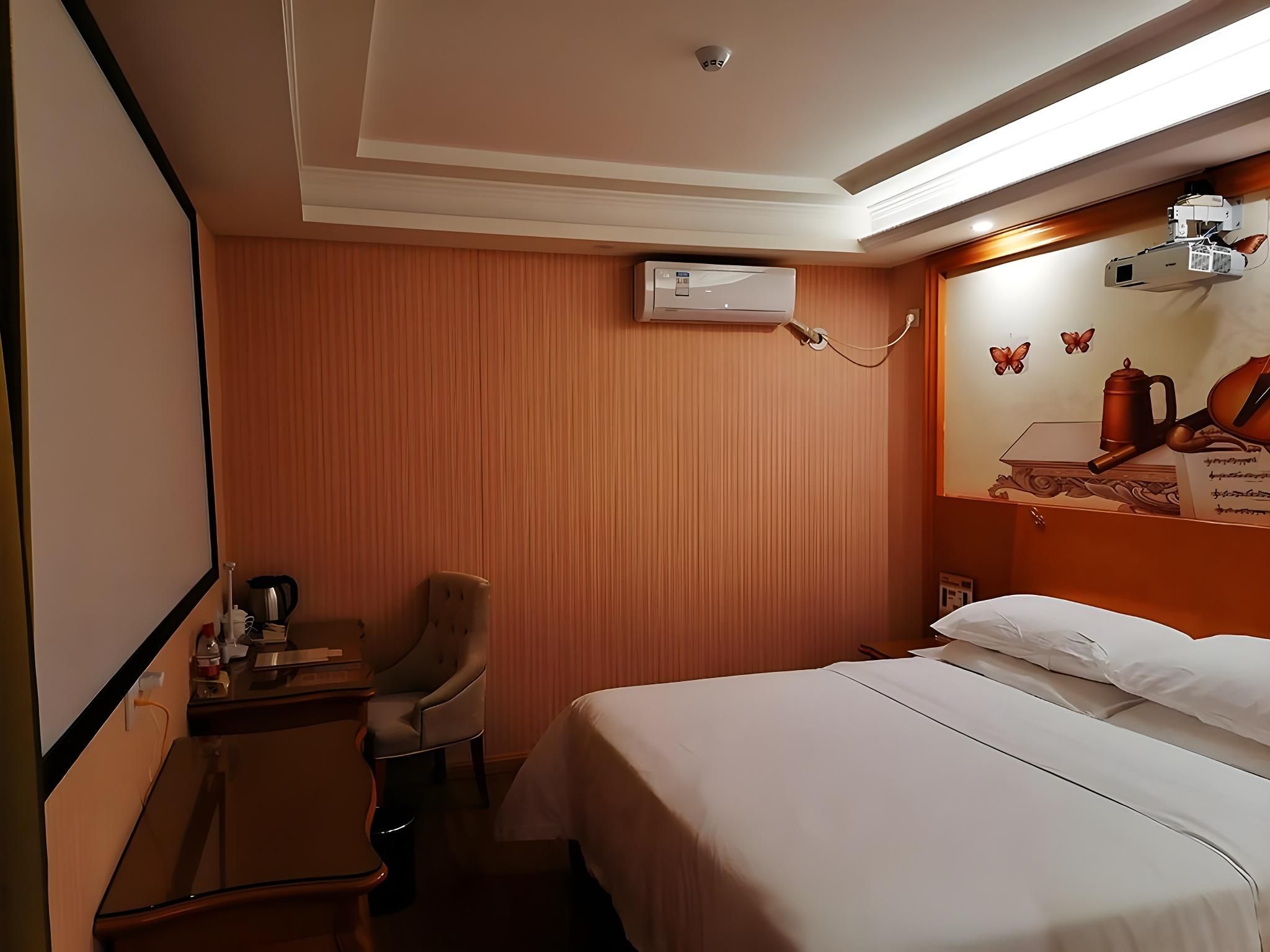 Vienna - Cinema Bed Room