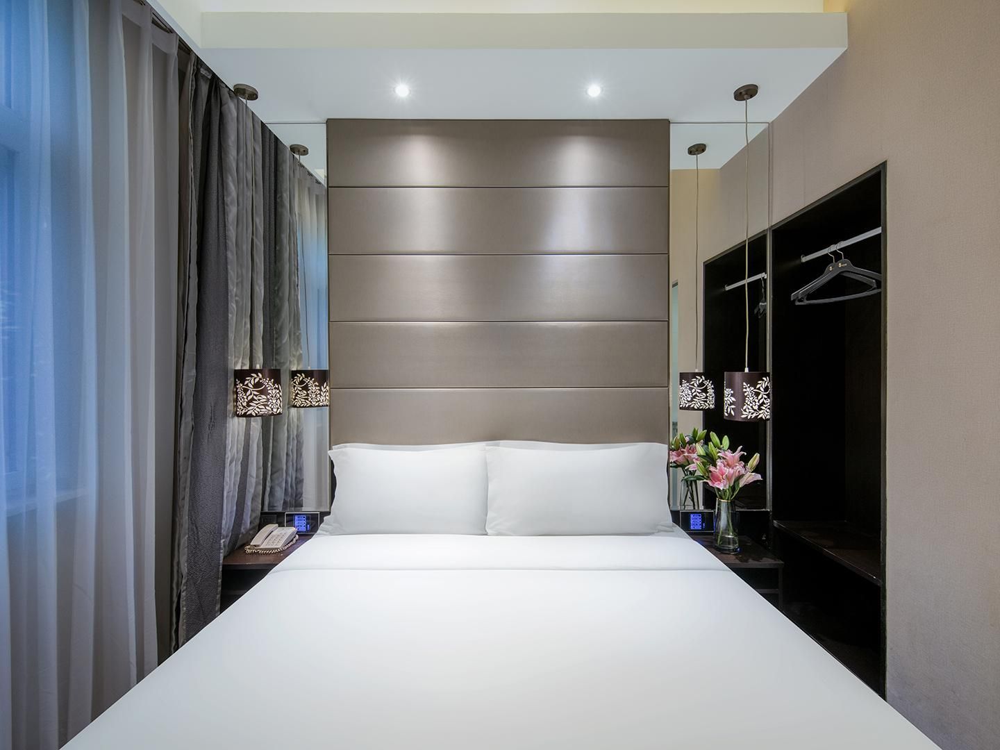 Huazhu - Deluxe Bed Room