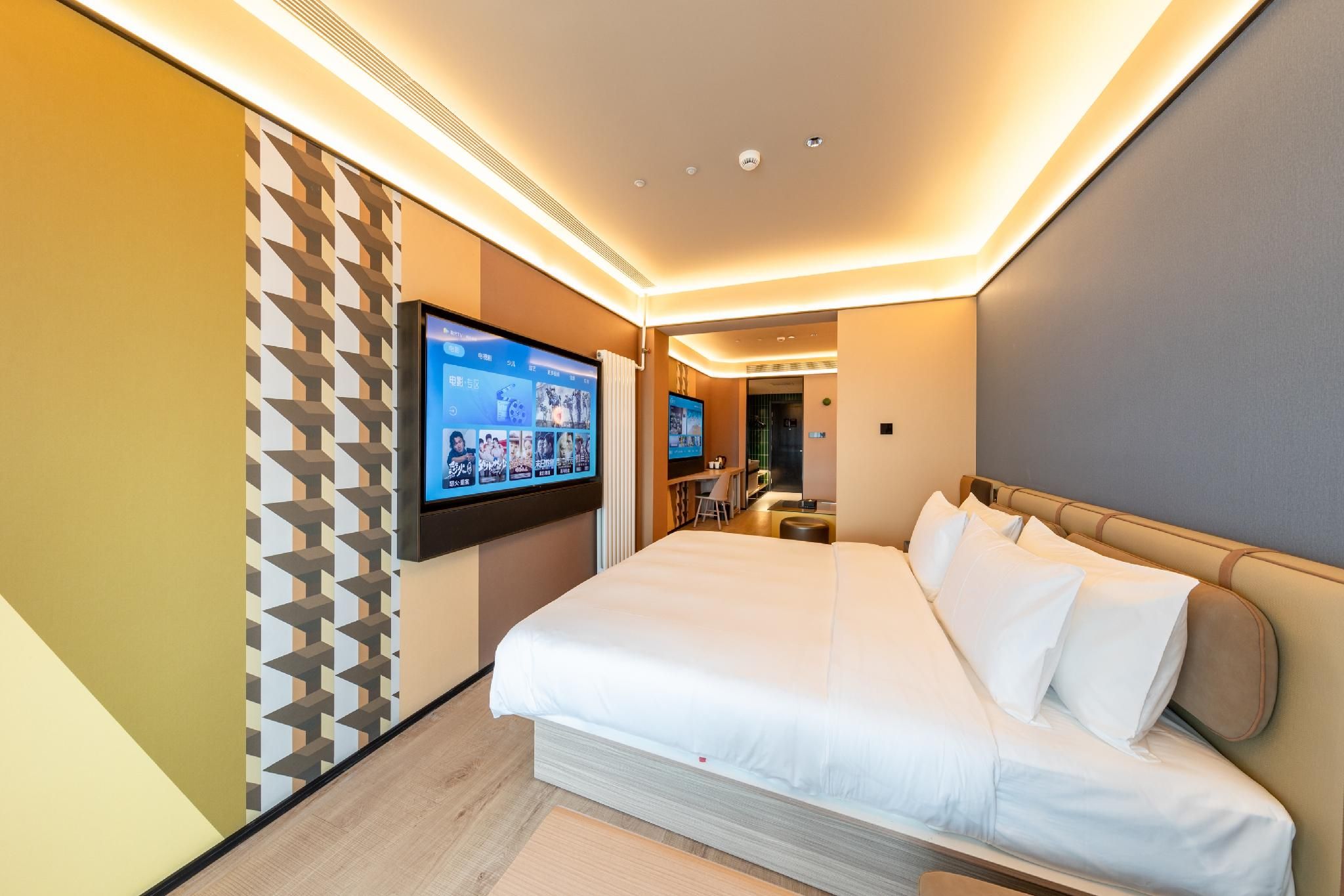 Deluxe Family Room, Guest room