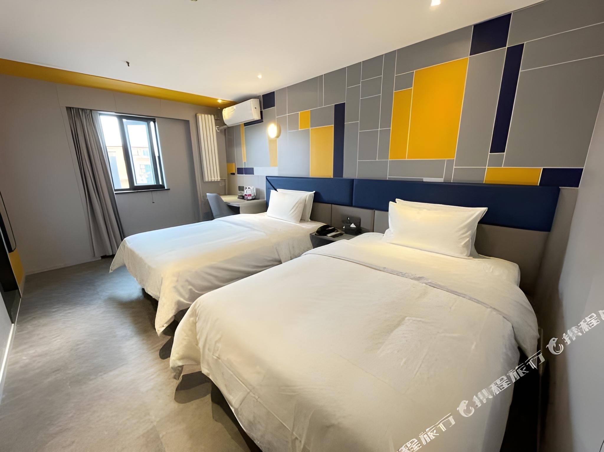 Zero Pressure Twin Room