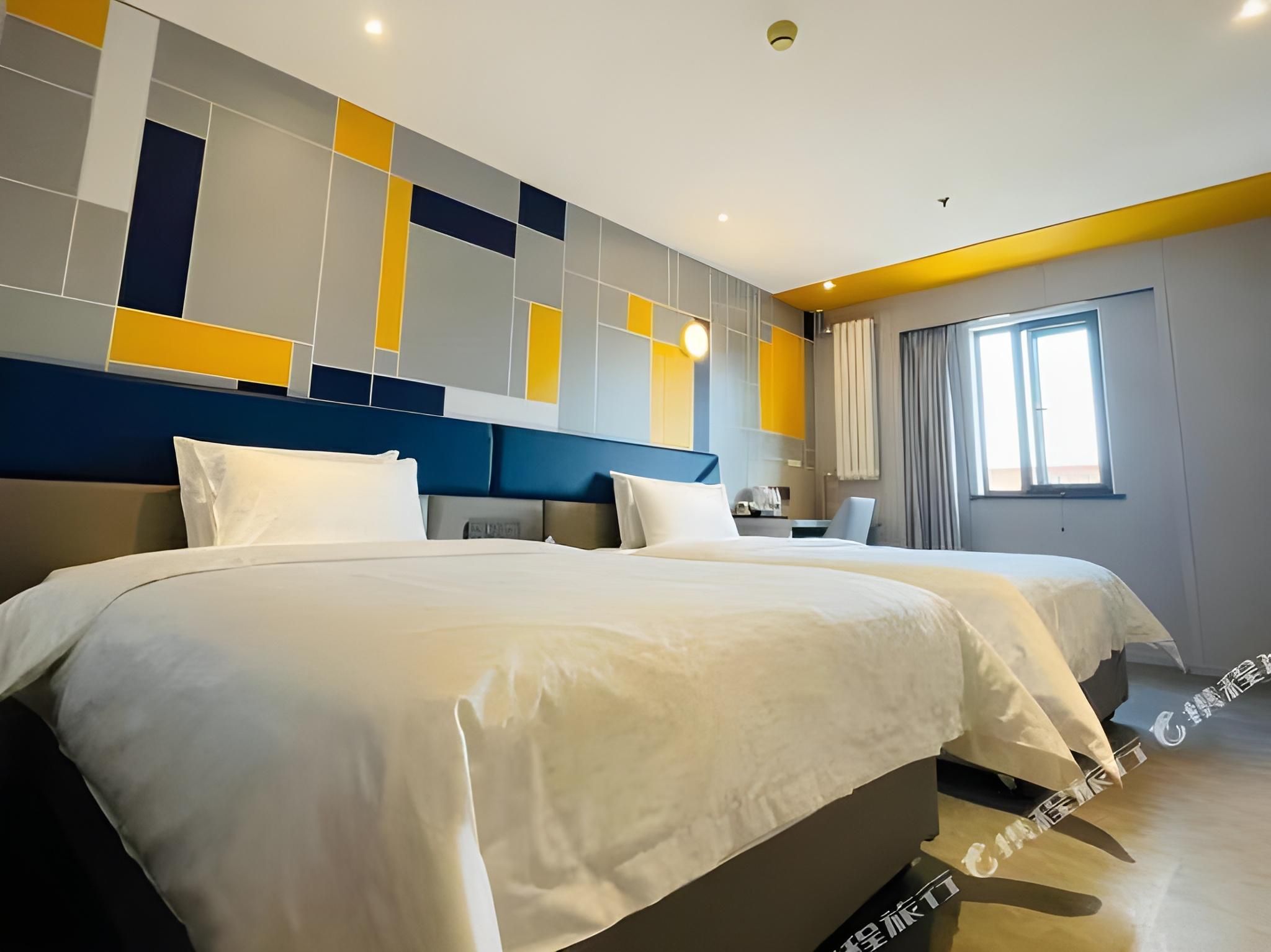 Zero Pressure Twin Room