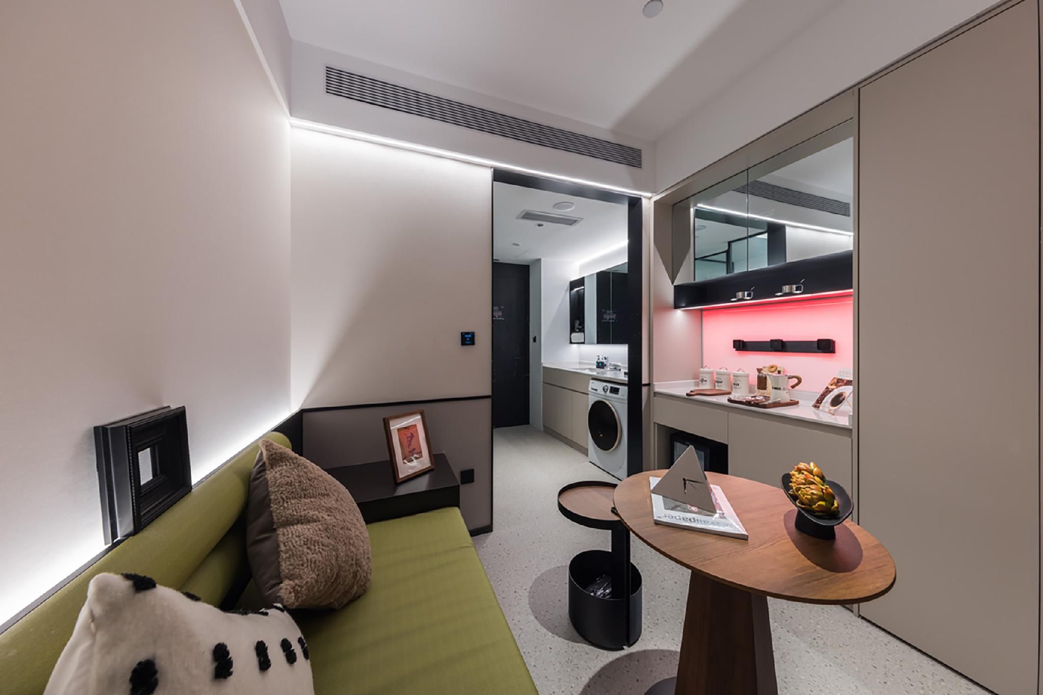 Huazhu - Deluxe Bed Room