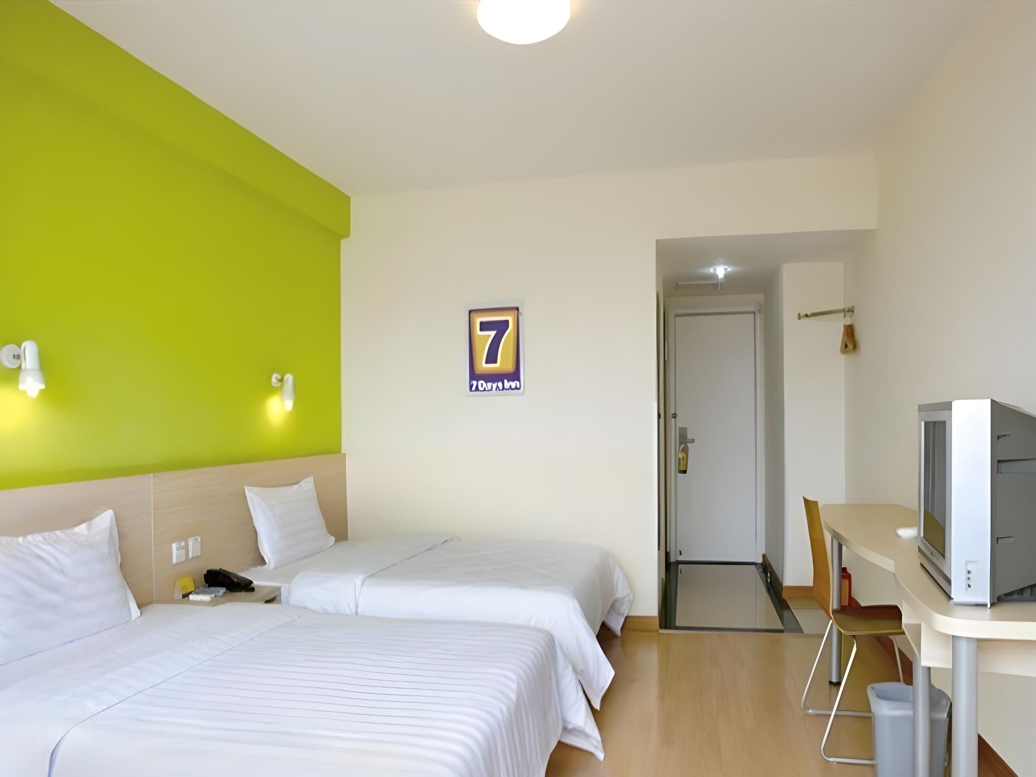 7 Days - Zizhu Twin Room