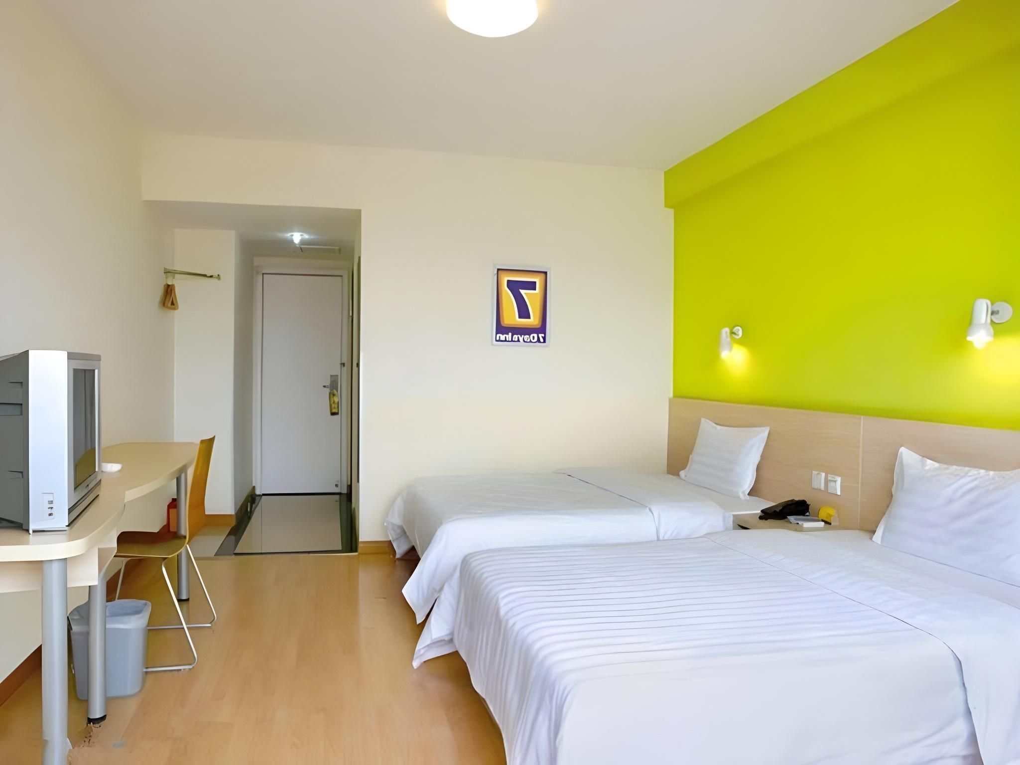 2 Bed Twin Superior Room