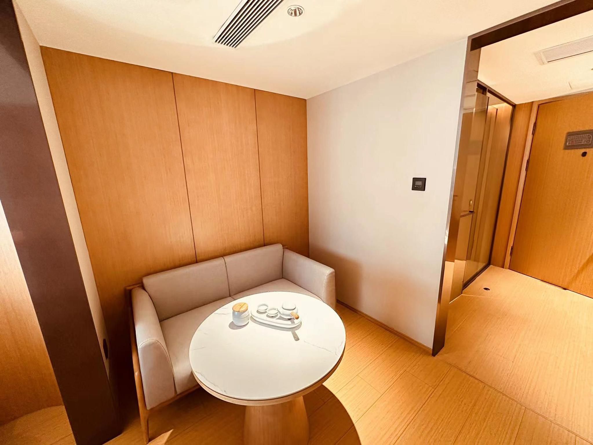 Huazhu - Business Twin Room