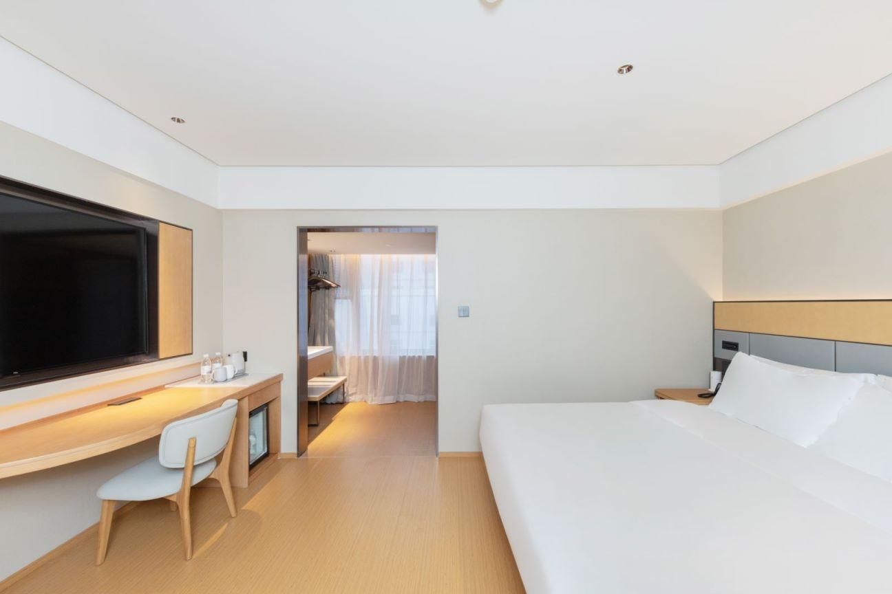 Huazhu - Superior BedRoom