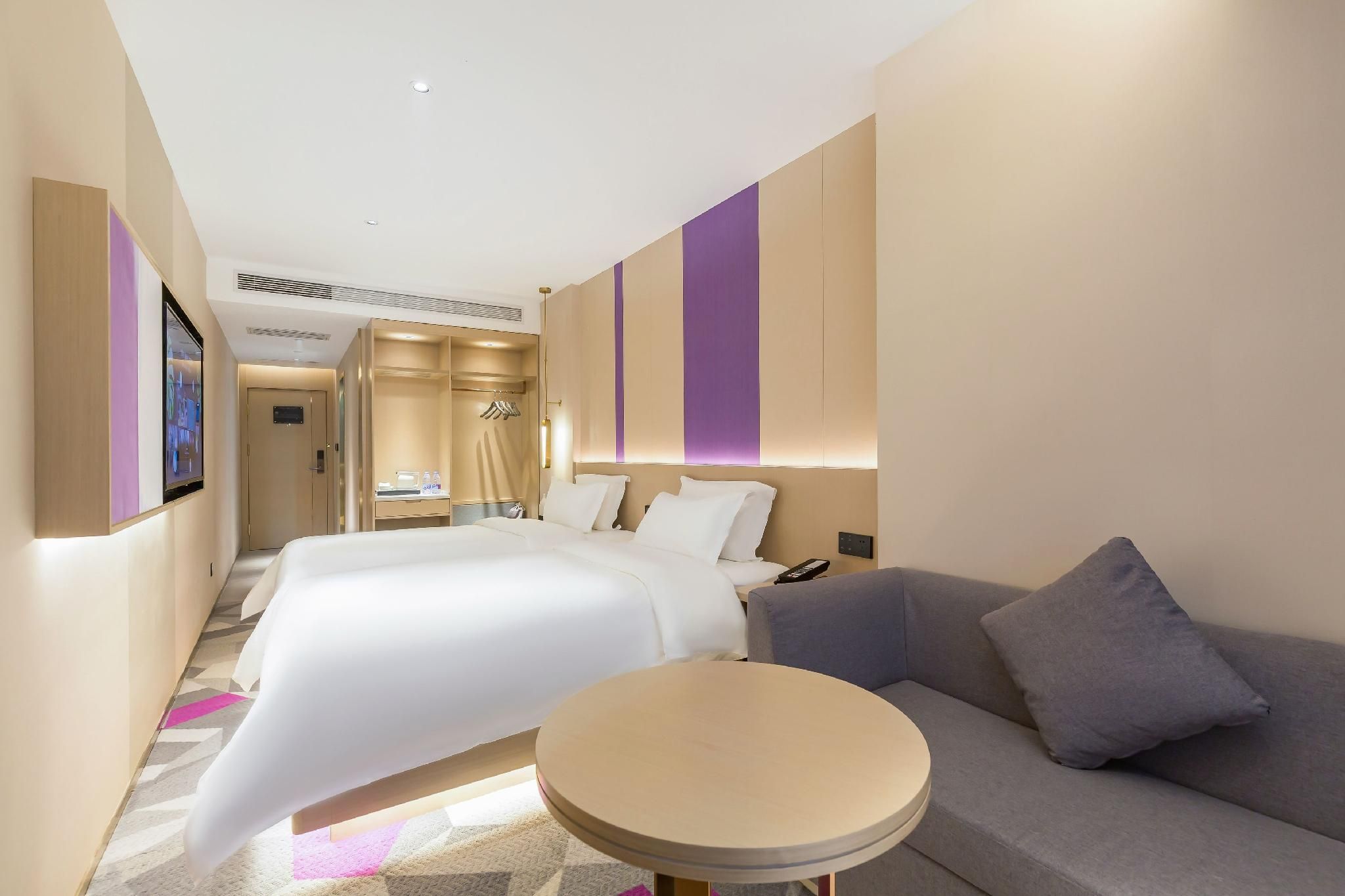 WH - Deluxe Bed Room