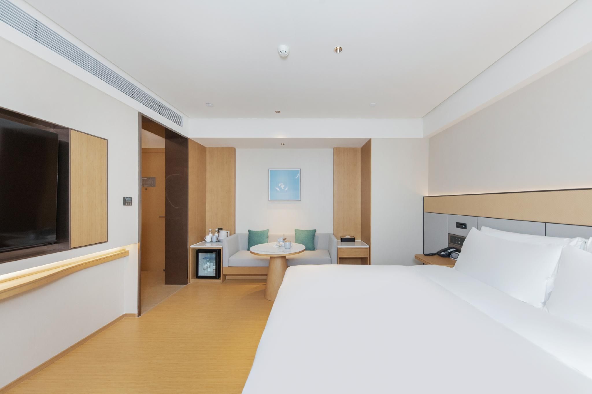 Huazhu - Superior BedRoom