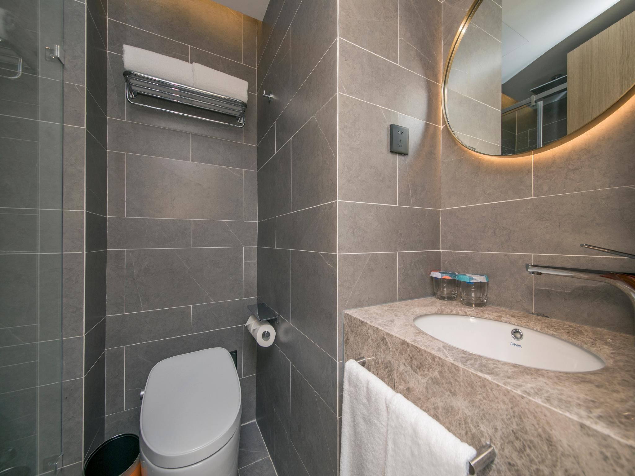 Huazhu - Yueruo Liujin Special Queen