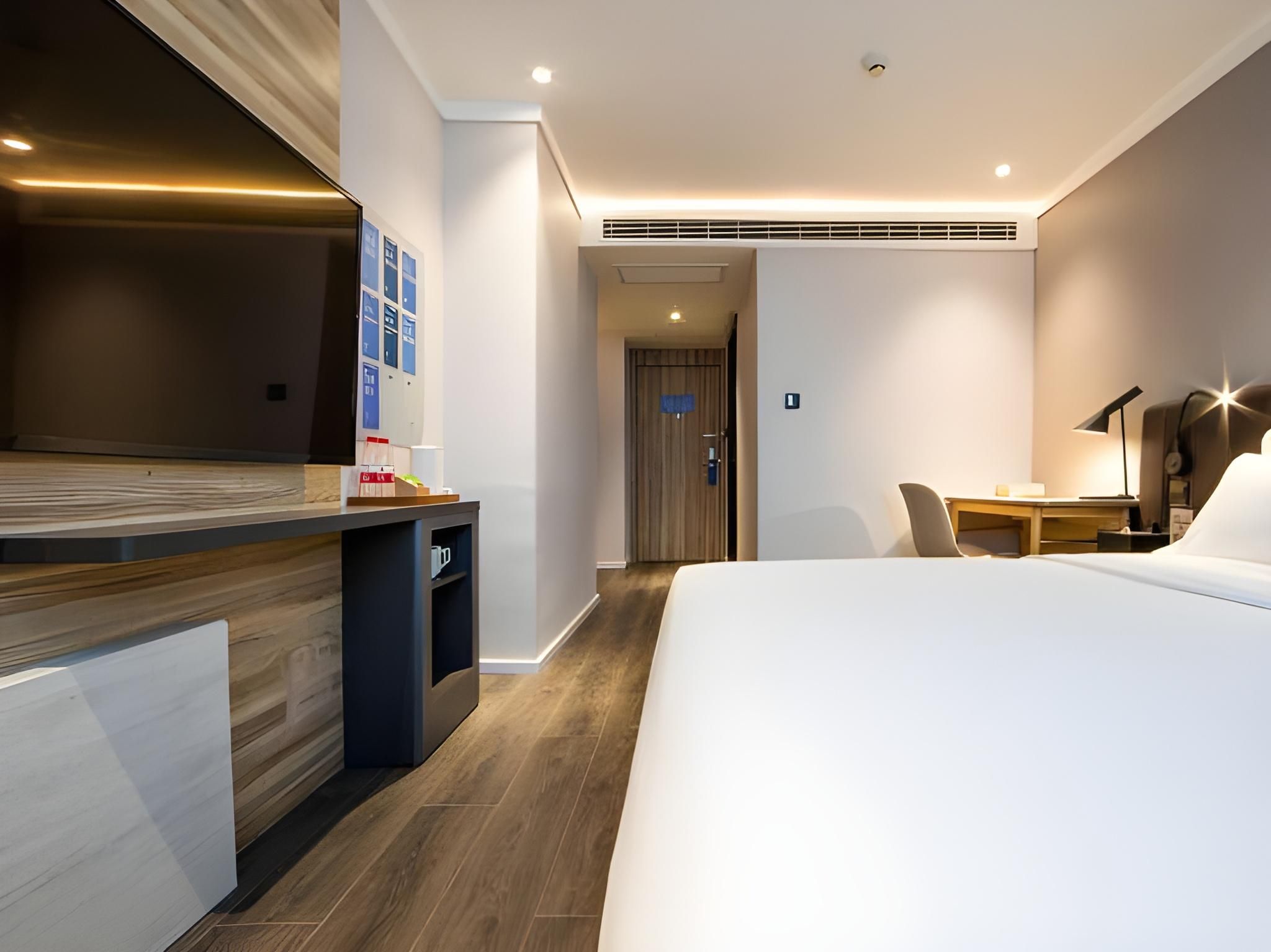 Huazhu - Youjia Bed Room
