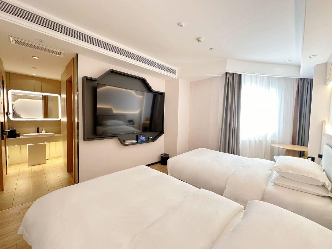 Creek View Room - Twin Beds