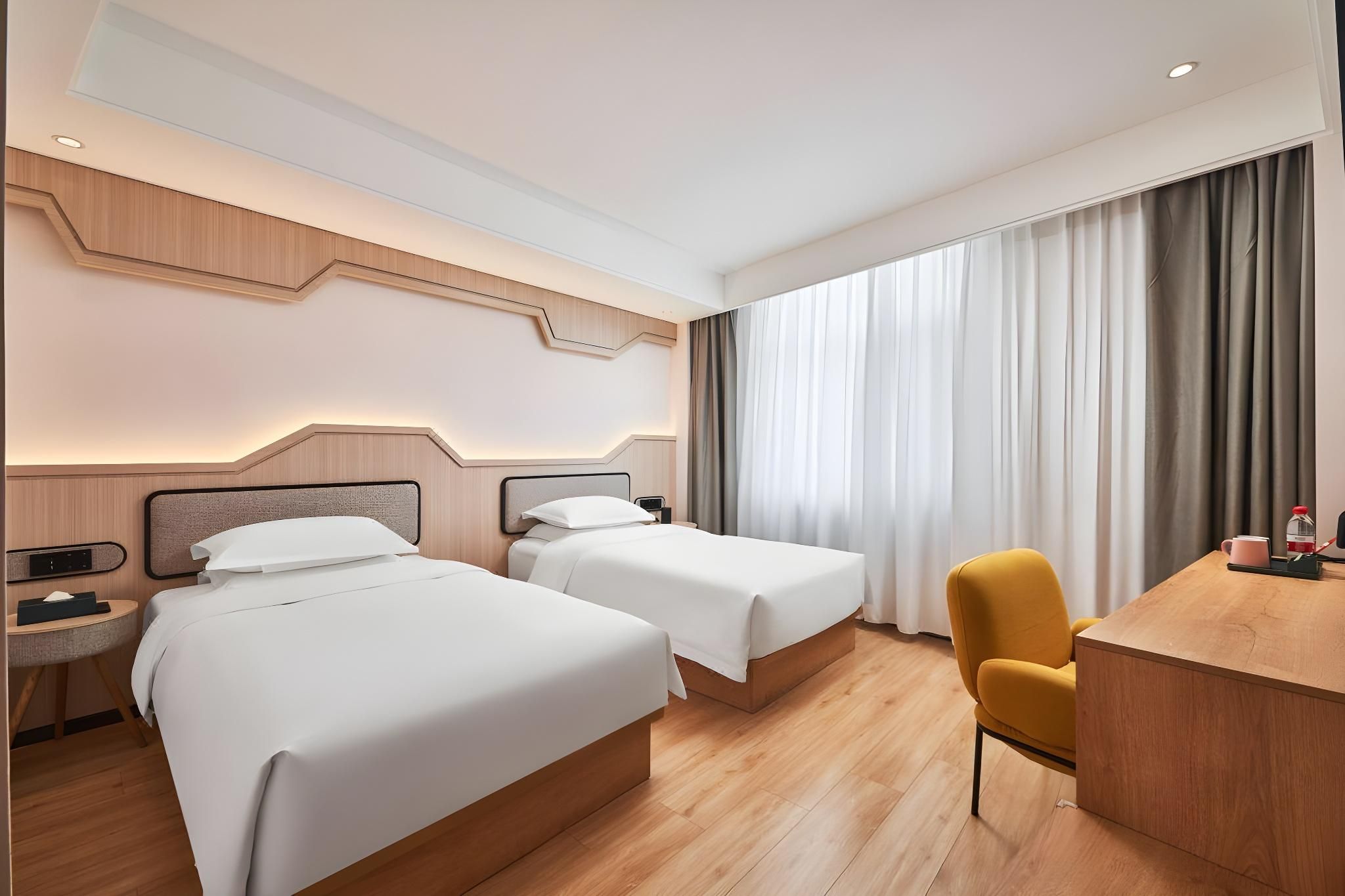 Creek View Room - Twin Beds