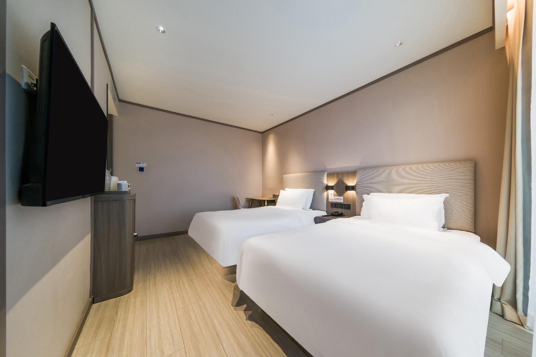 Deluxe Family Room, Guest room