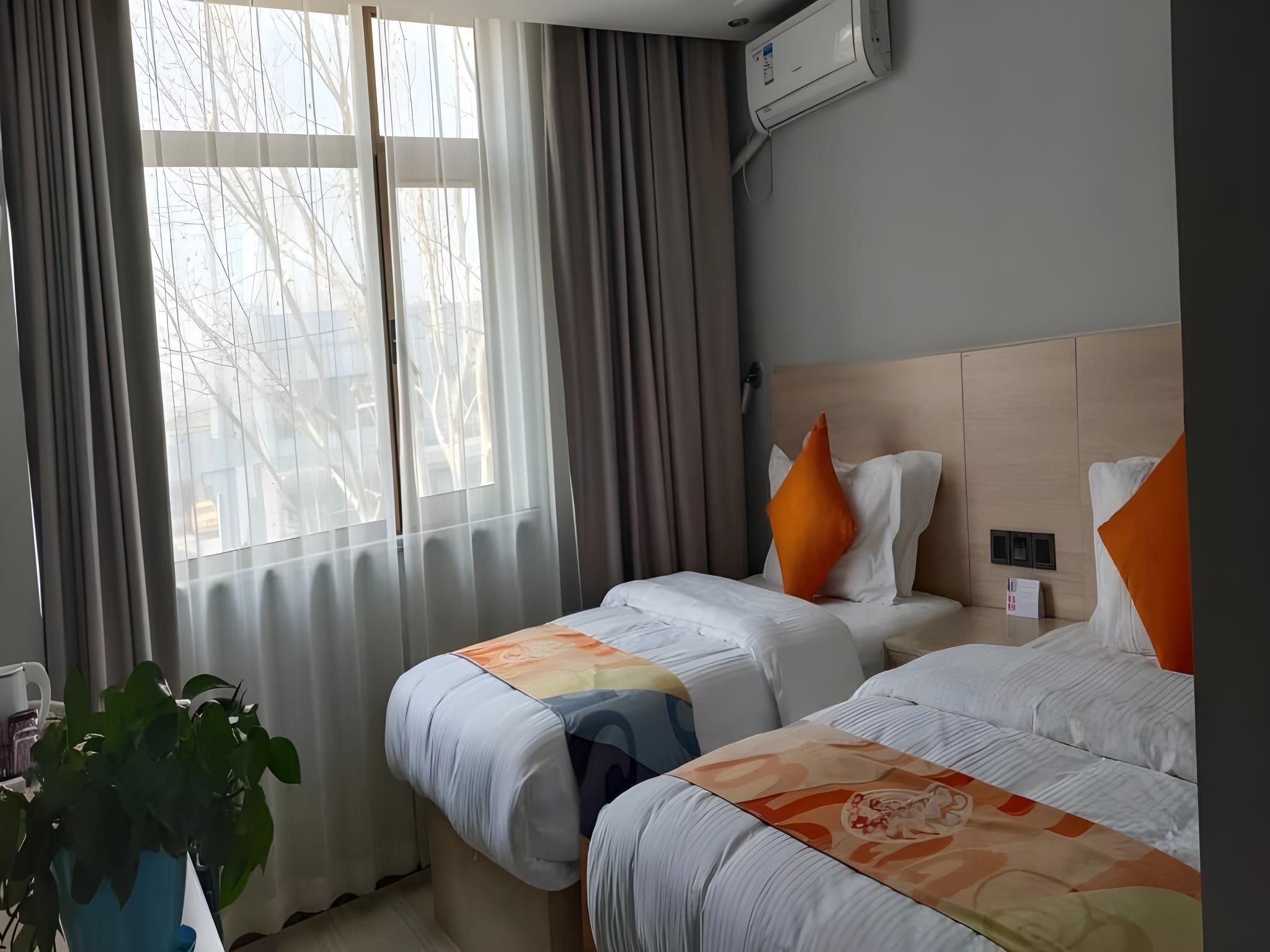 Twin Bussiness Room