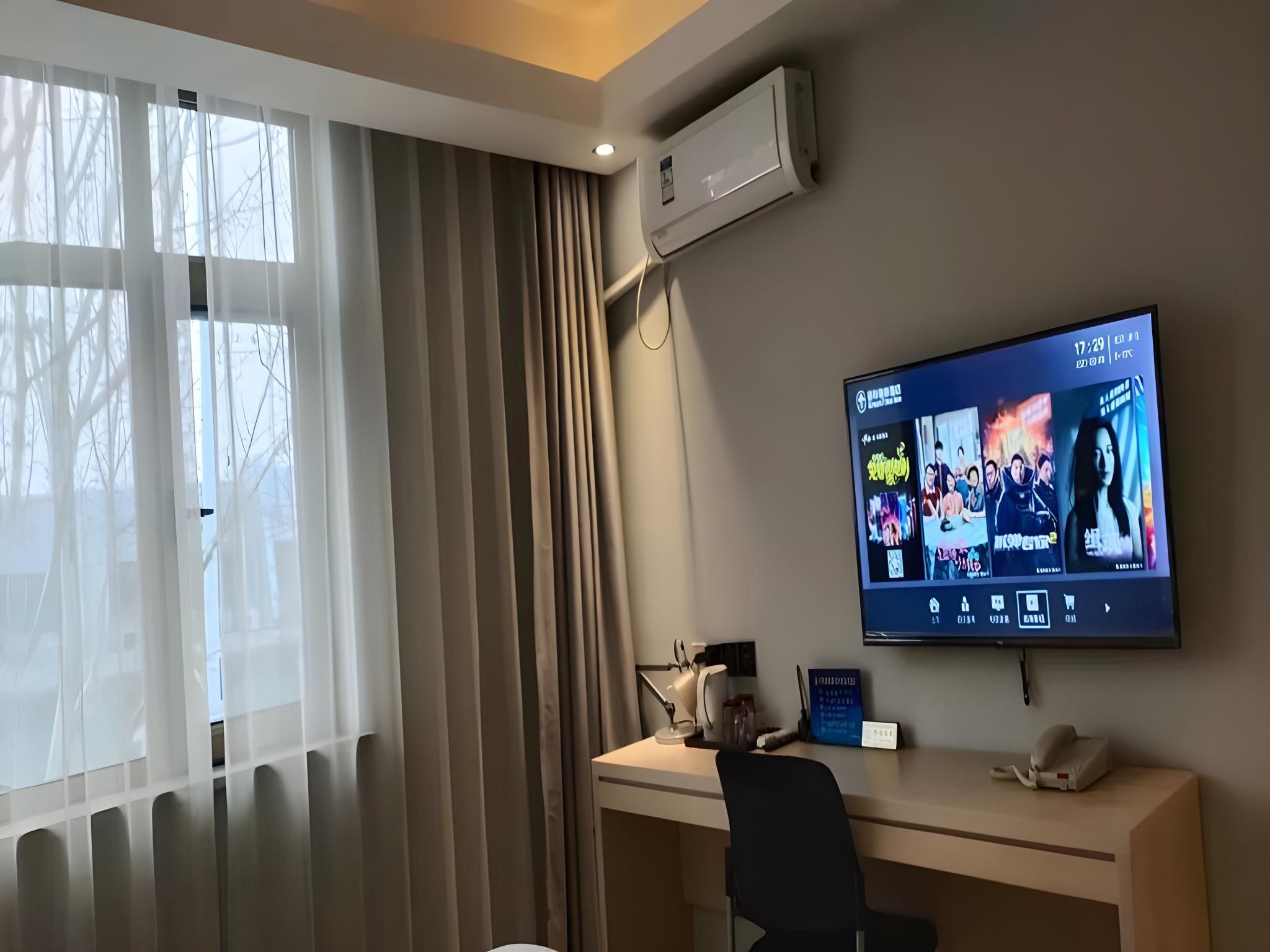 GTI - Fashion Superior 1 Bed Room, Bathtub
