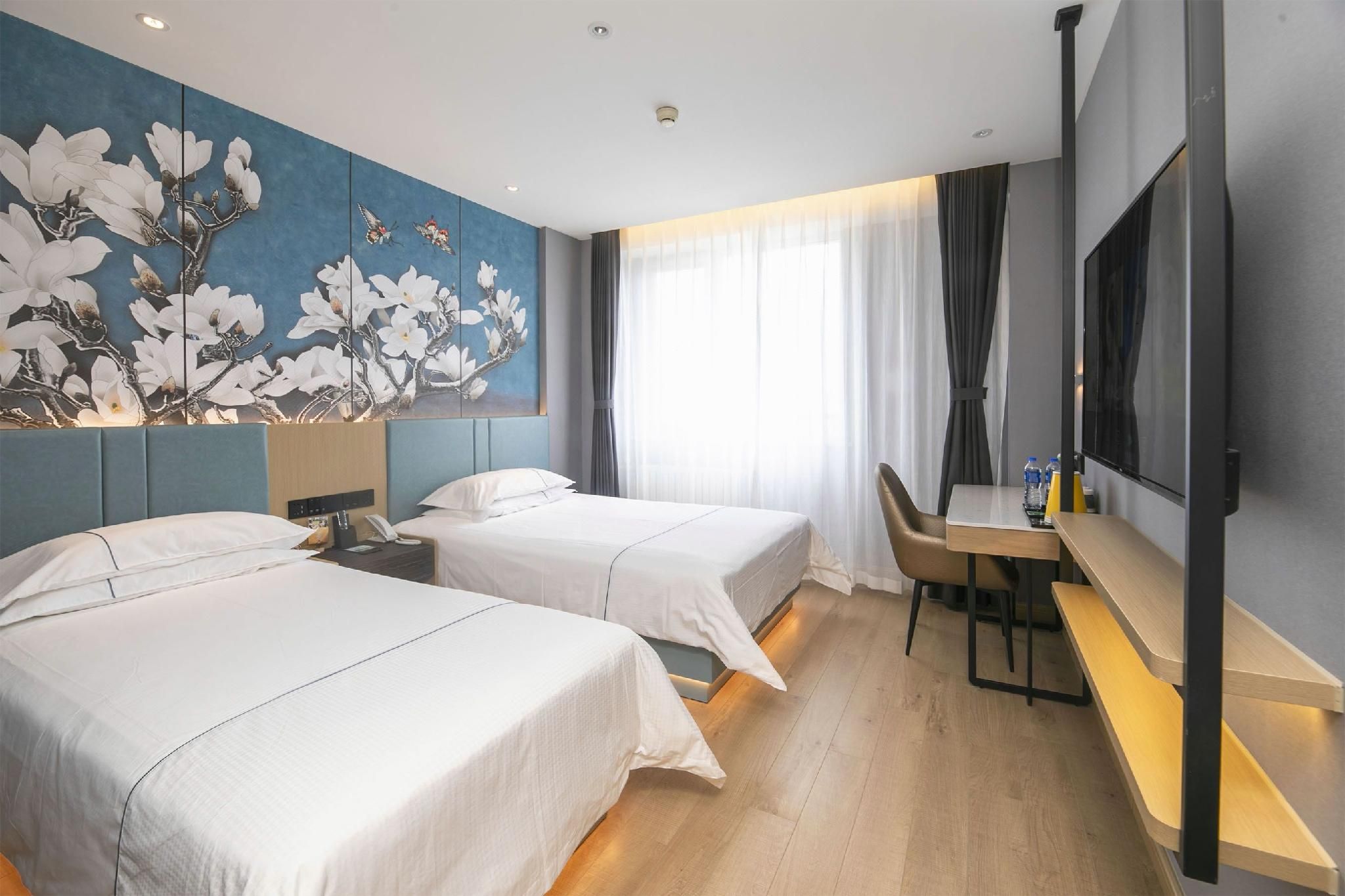 wh - superior bed room