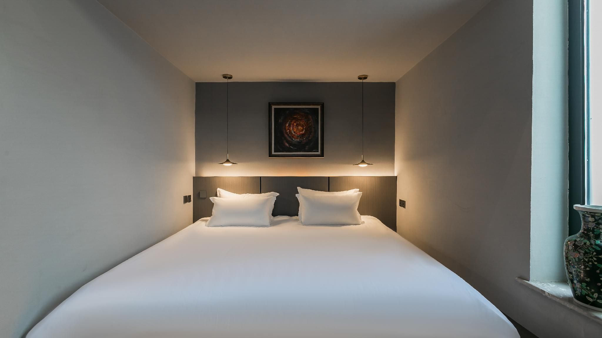 Extra Large Suite