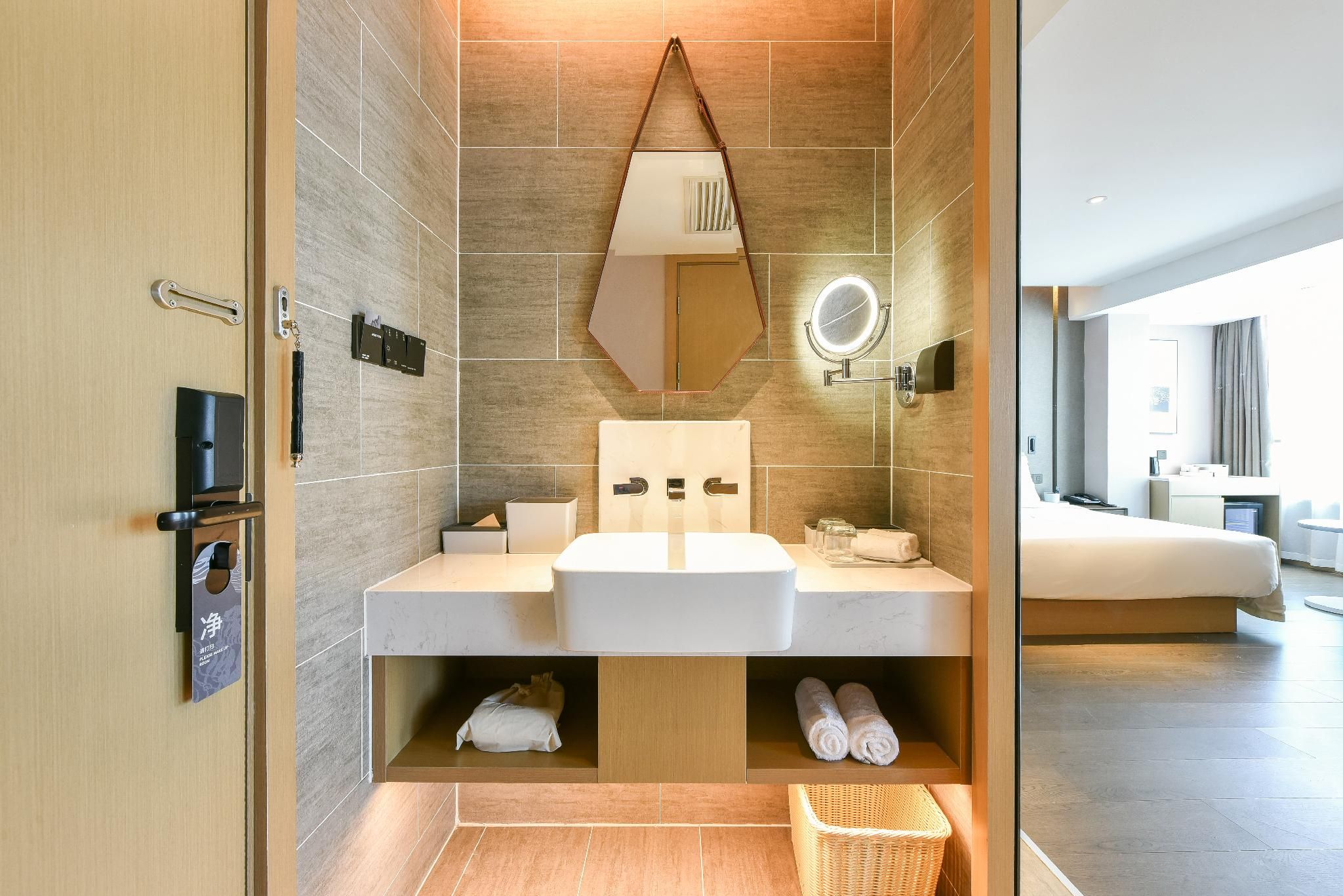 Executive room, Guest room, 1 Queen