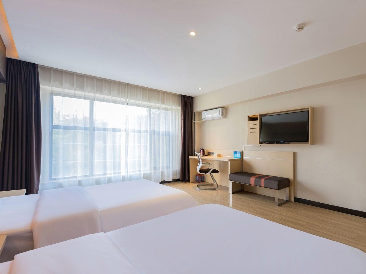 Featured Twin Room