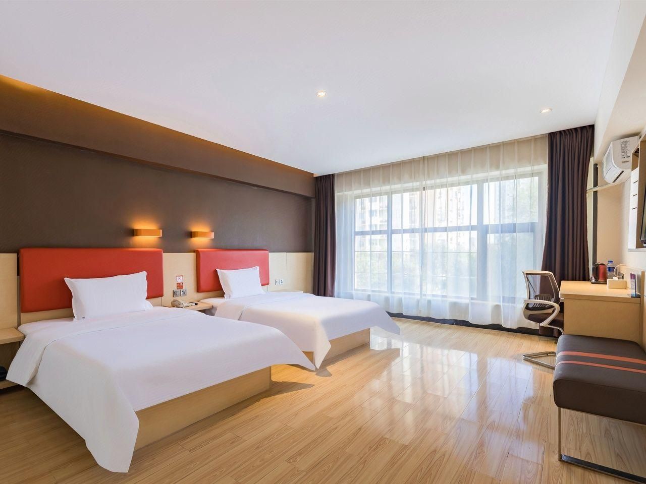 Featured Twin Room