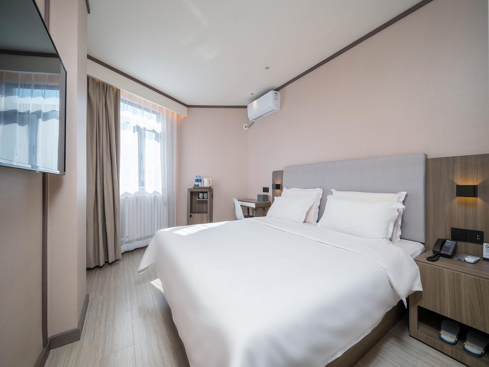 Huazhu - Superior BedRoom