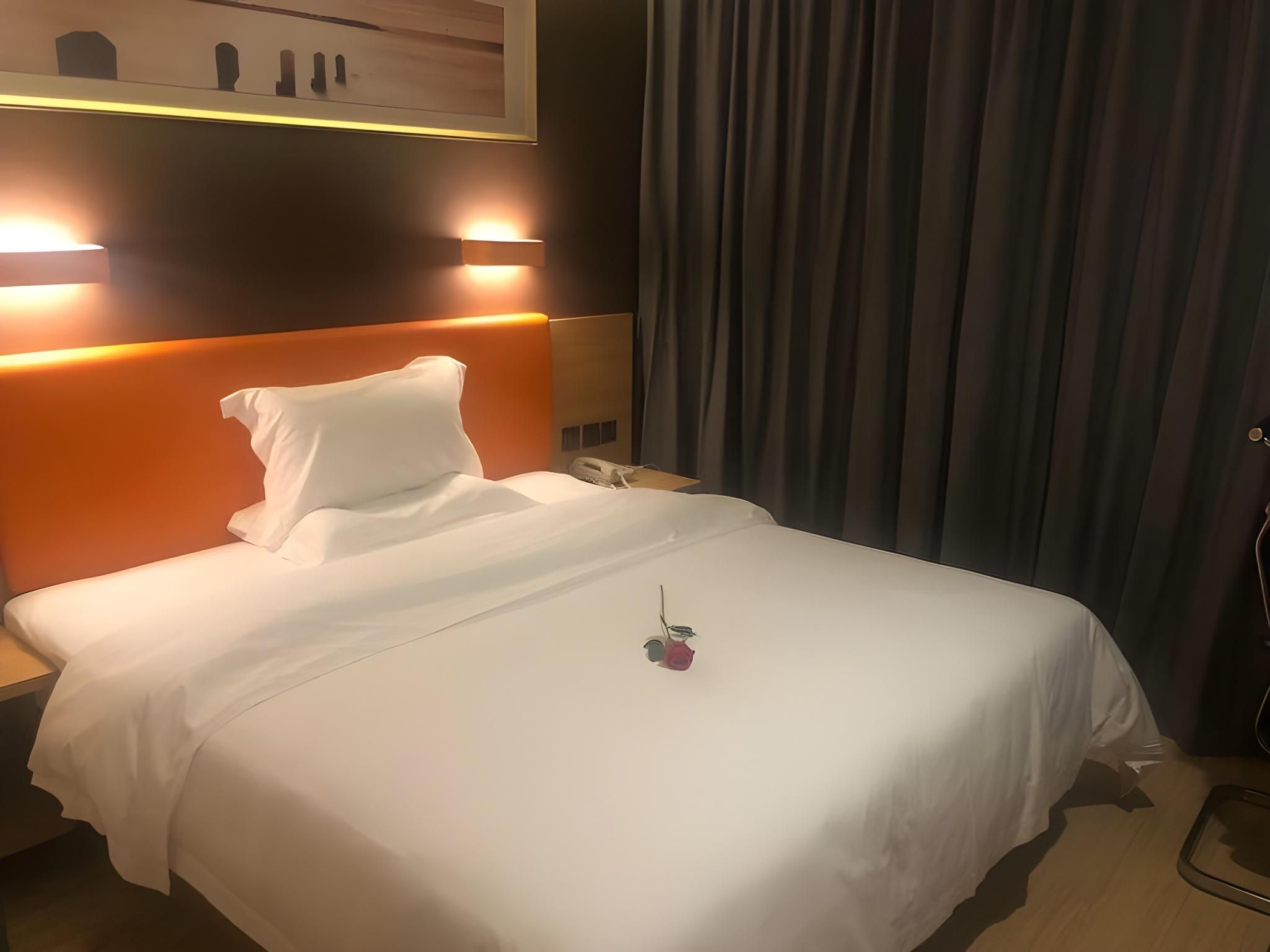 7 Days - Youxiang Bed Room