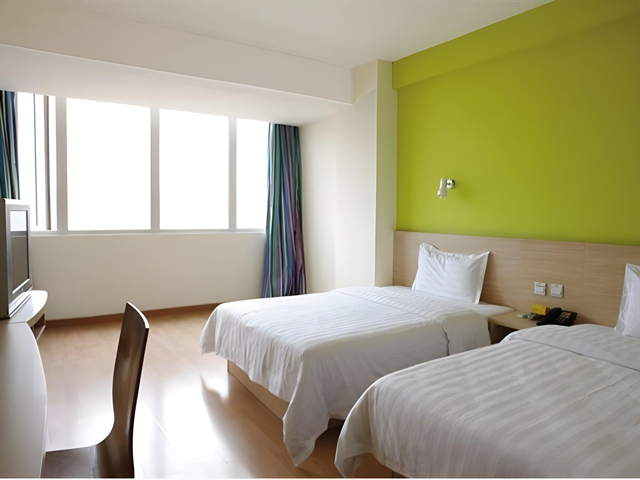Corporate Twin, Guest room, 2 Twin/Single Bed(s), City view