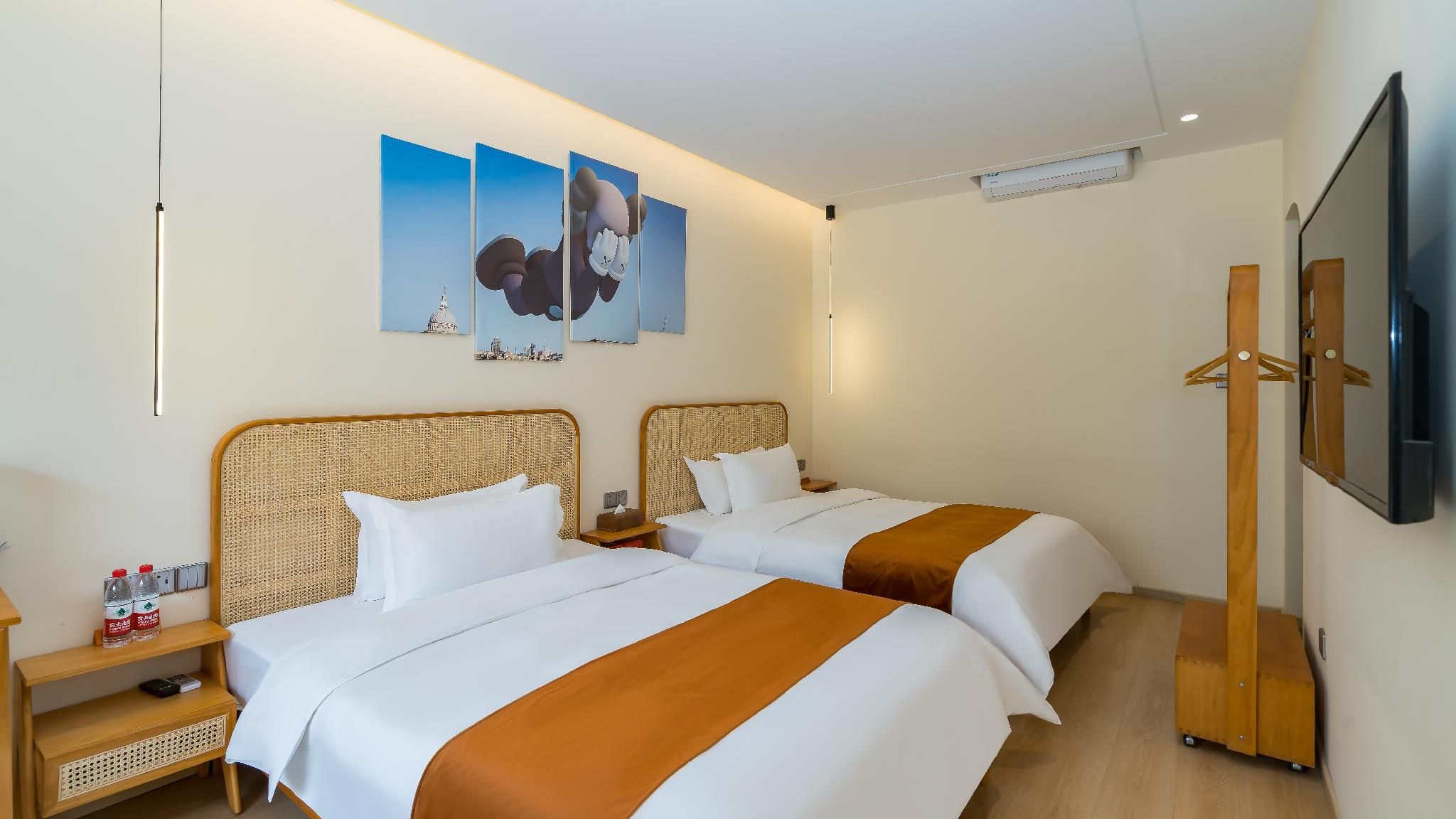 Twin Room 402