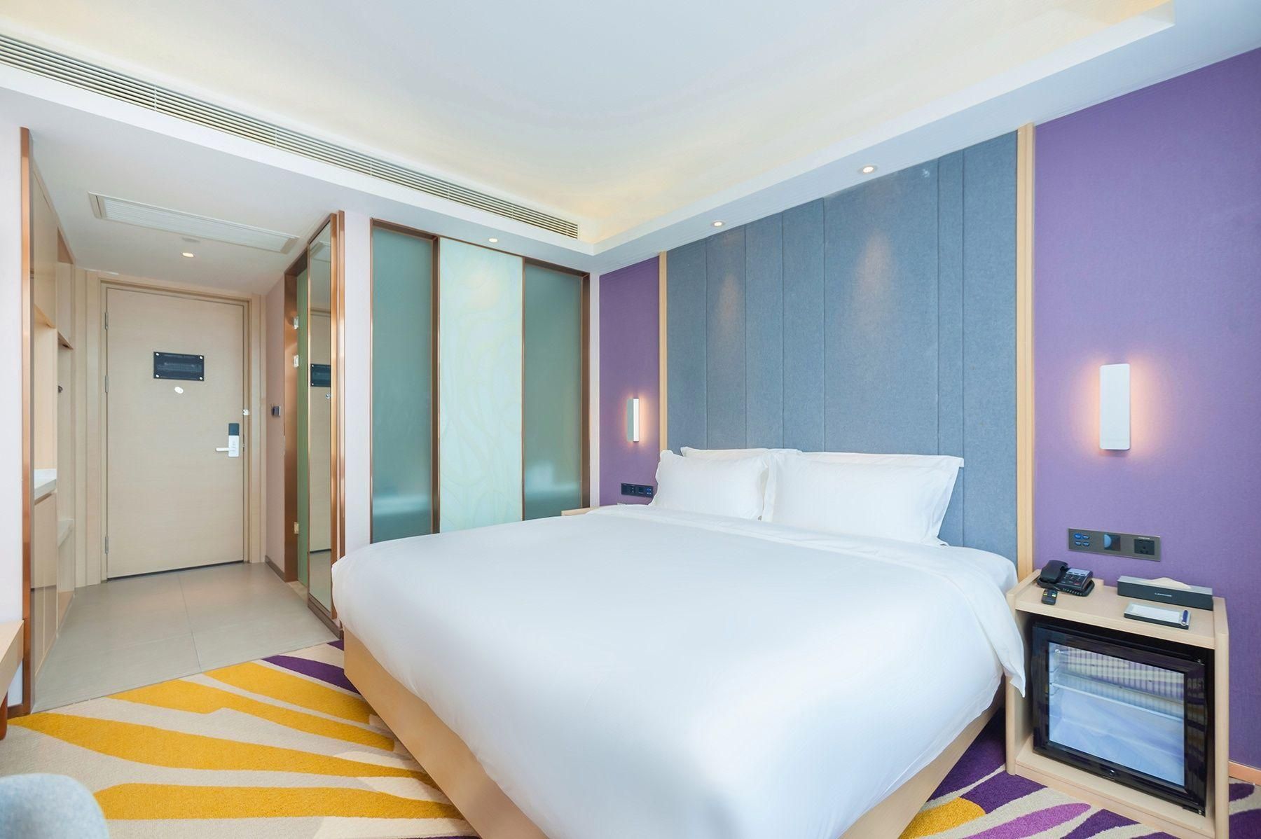 WH - Deluxe Bed Room