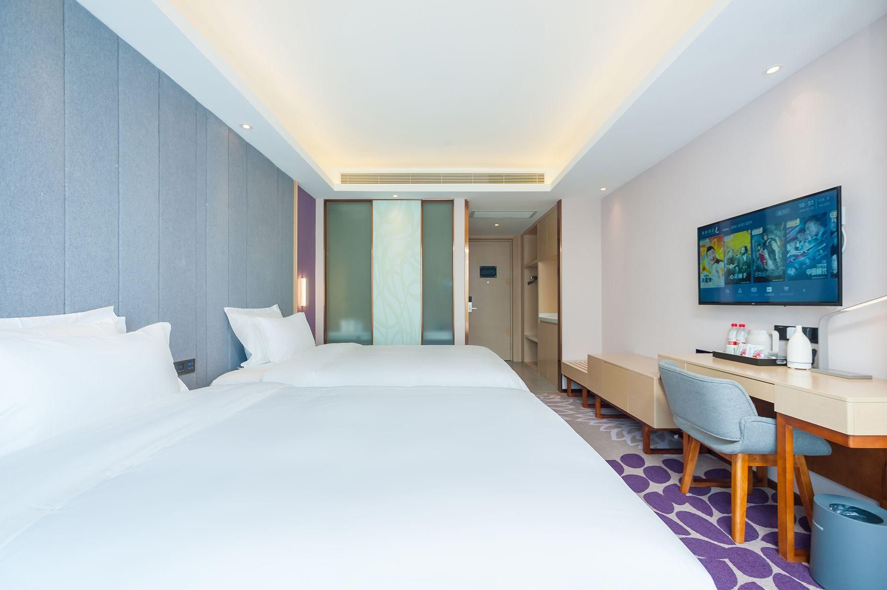 WH - Deluxe Room Twin