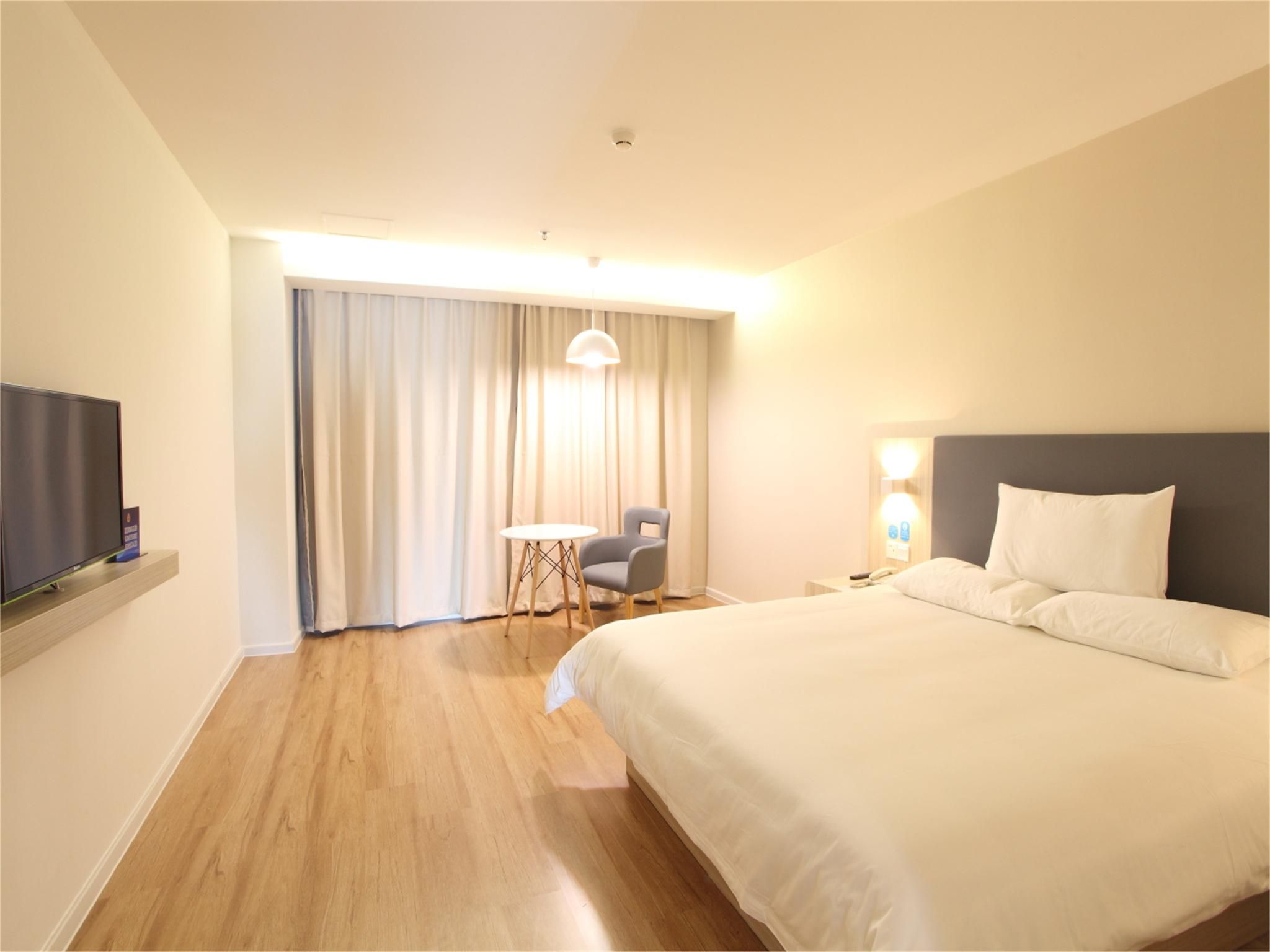 Huazhu - Superior BedRoom