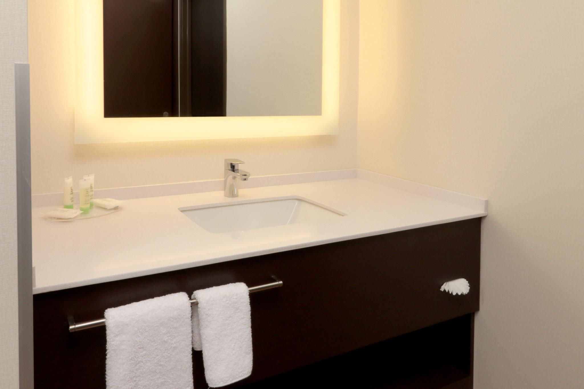 Studio Suite 1 Queen Non-smoking