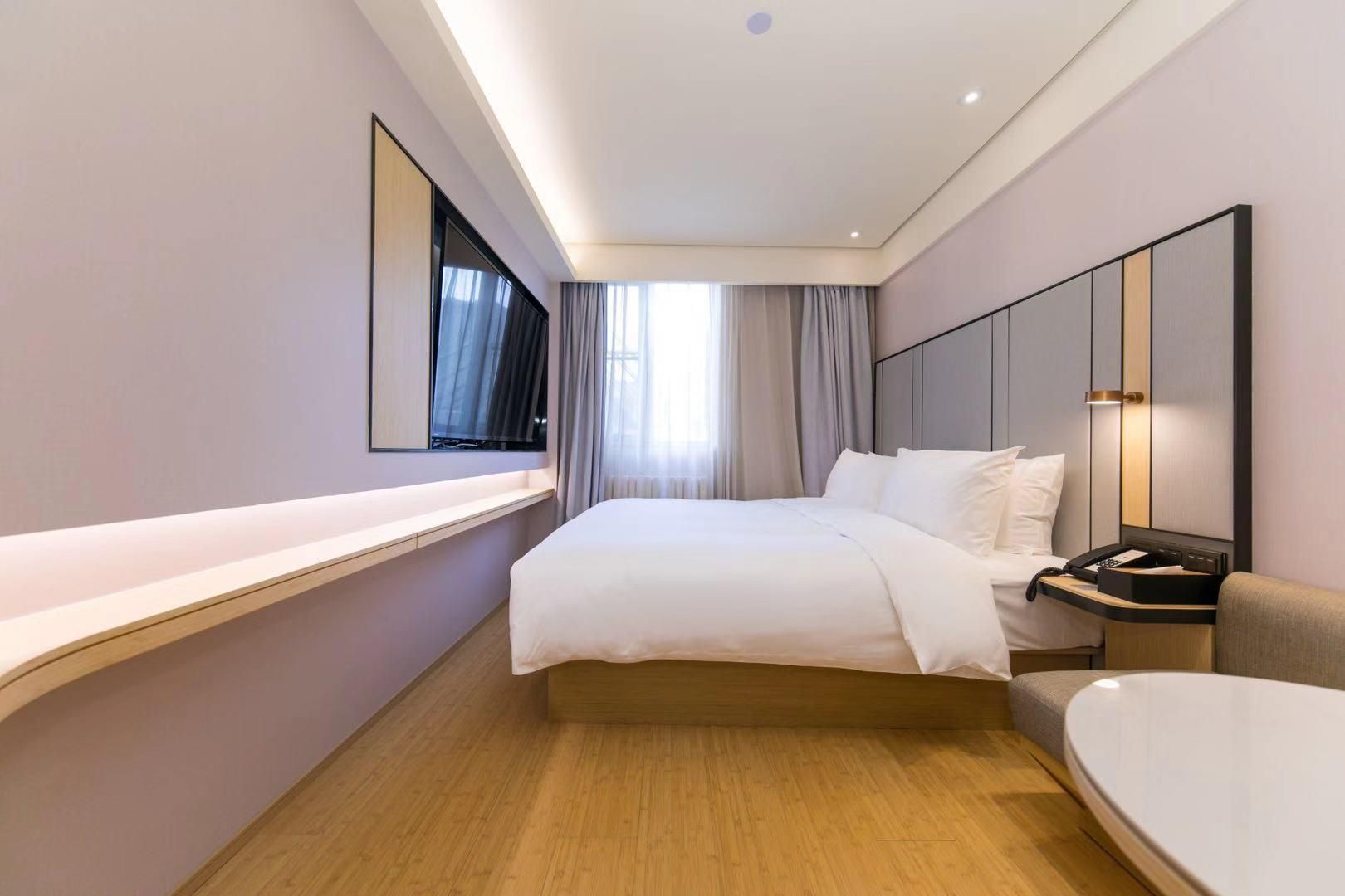 Huazhu - Superior BedRoom