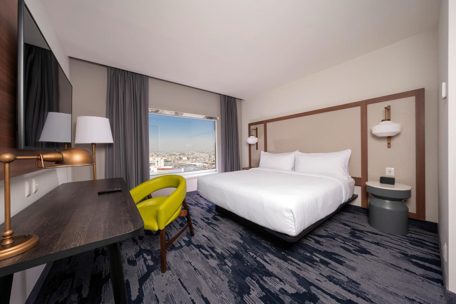 Deluxe King Room with Non-Private Sofa Bed