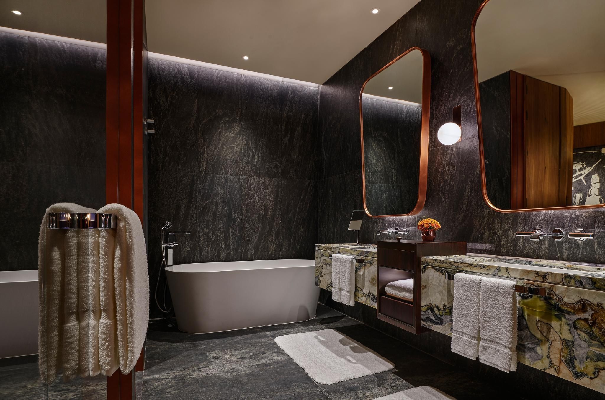 Executive King Suite