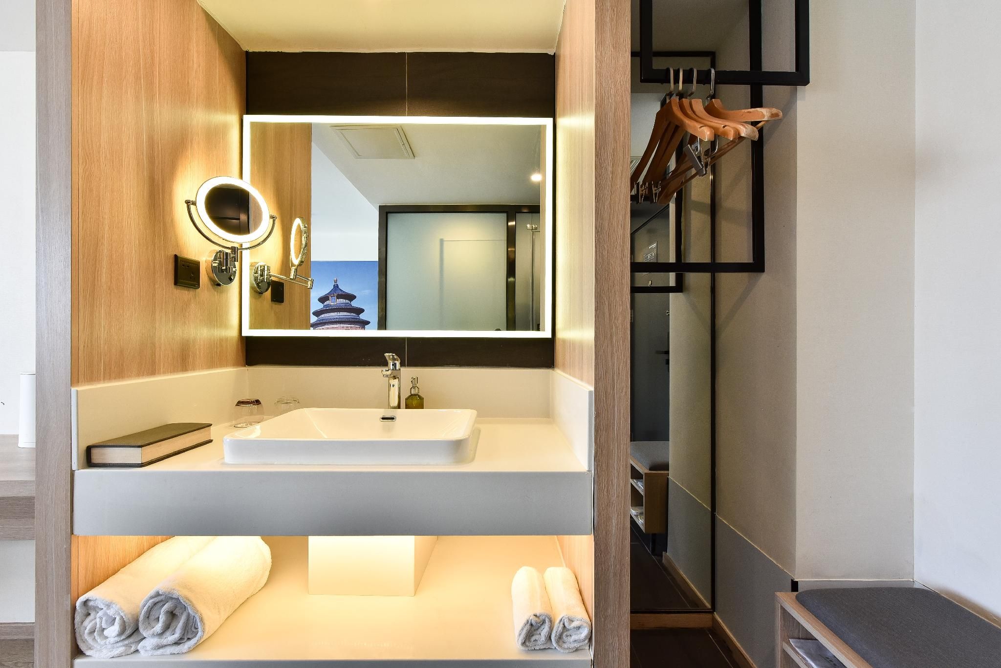 Huazhu - Business Twin Room