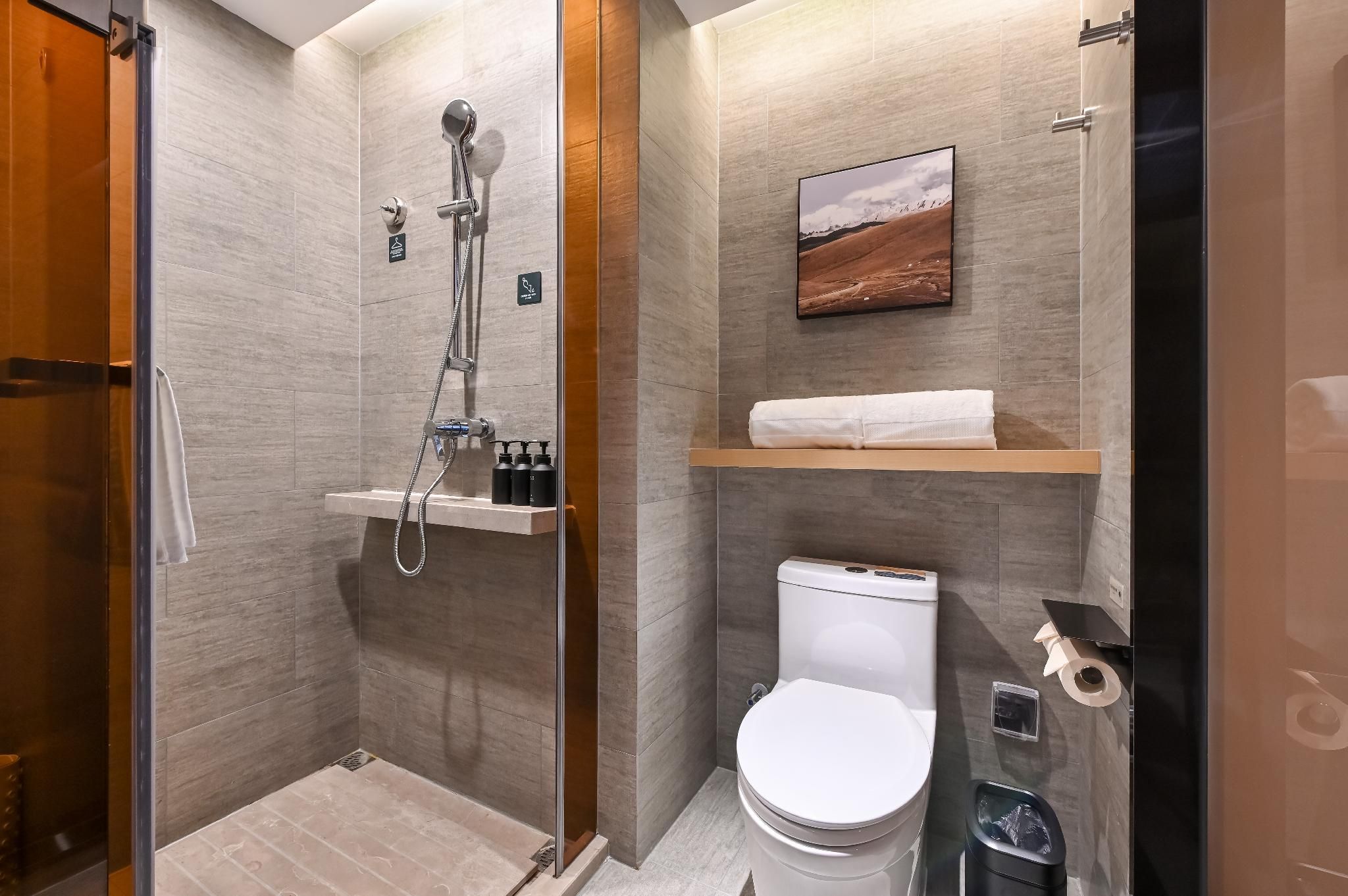 Atour - JIMU King Room with Balcony