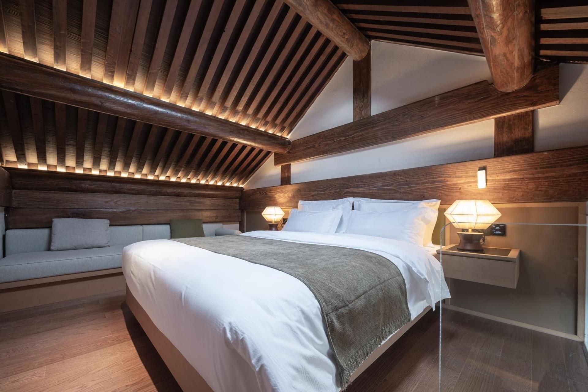 Triple Room with Private Bathroom