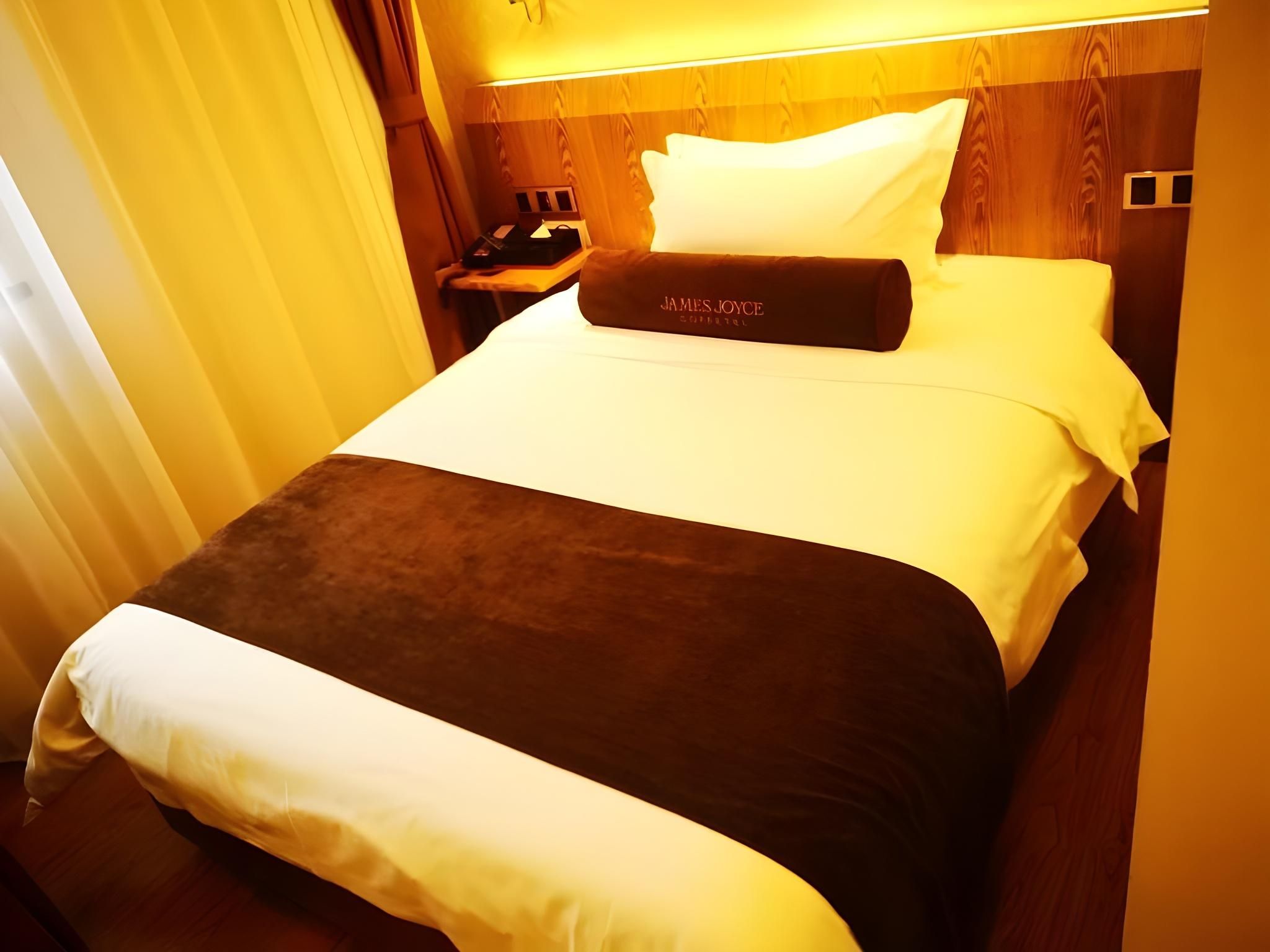 James Joyce - Chunxiang Bed Room