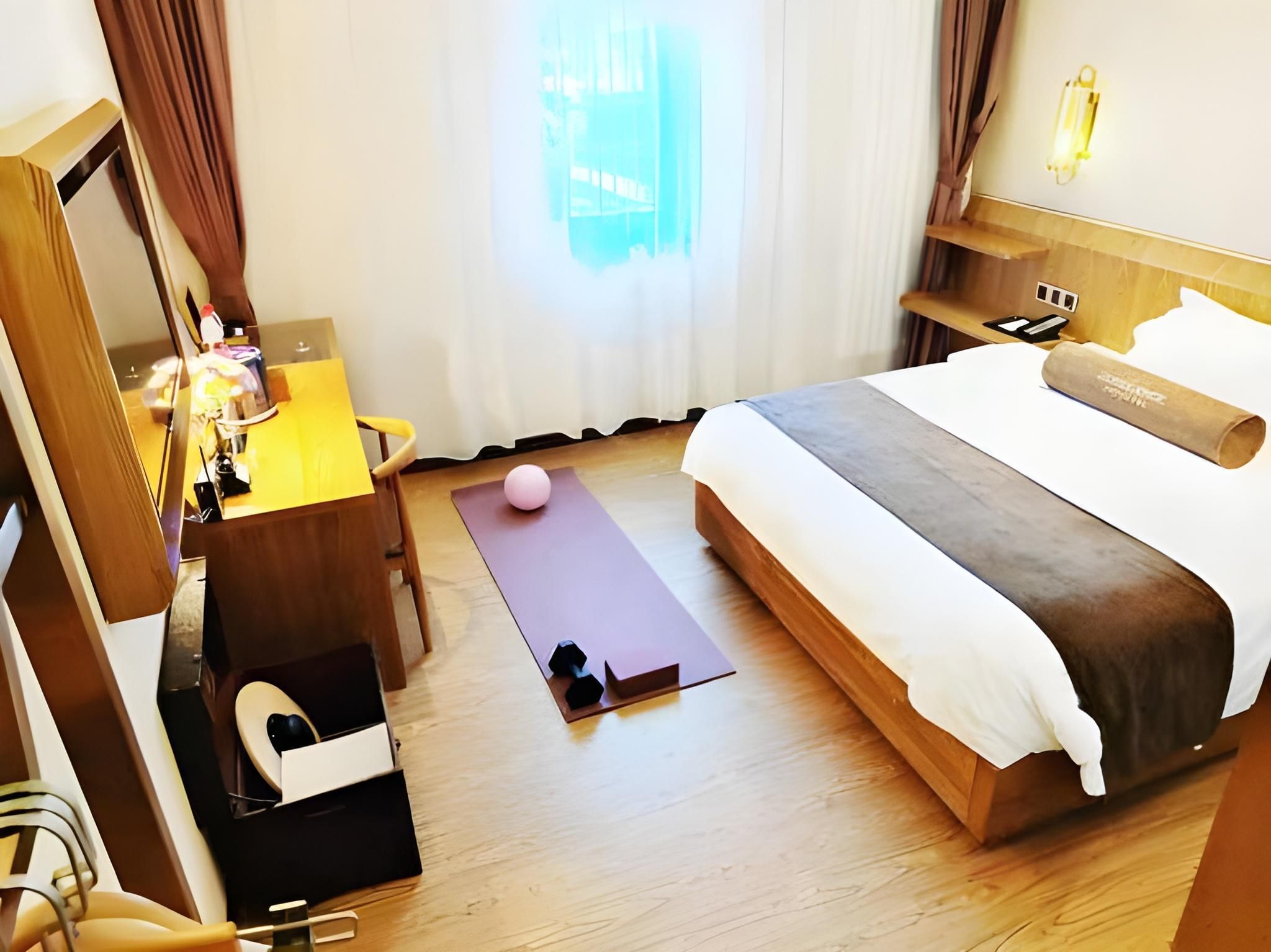 James Joyce - Fit Sports Theme Room