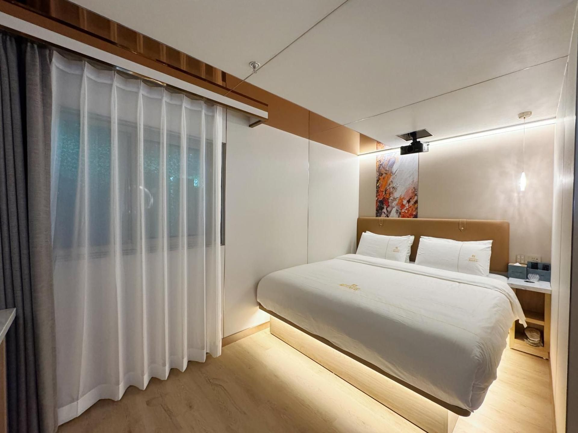 Big Room