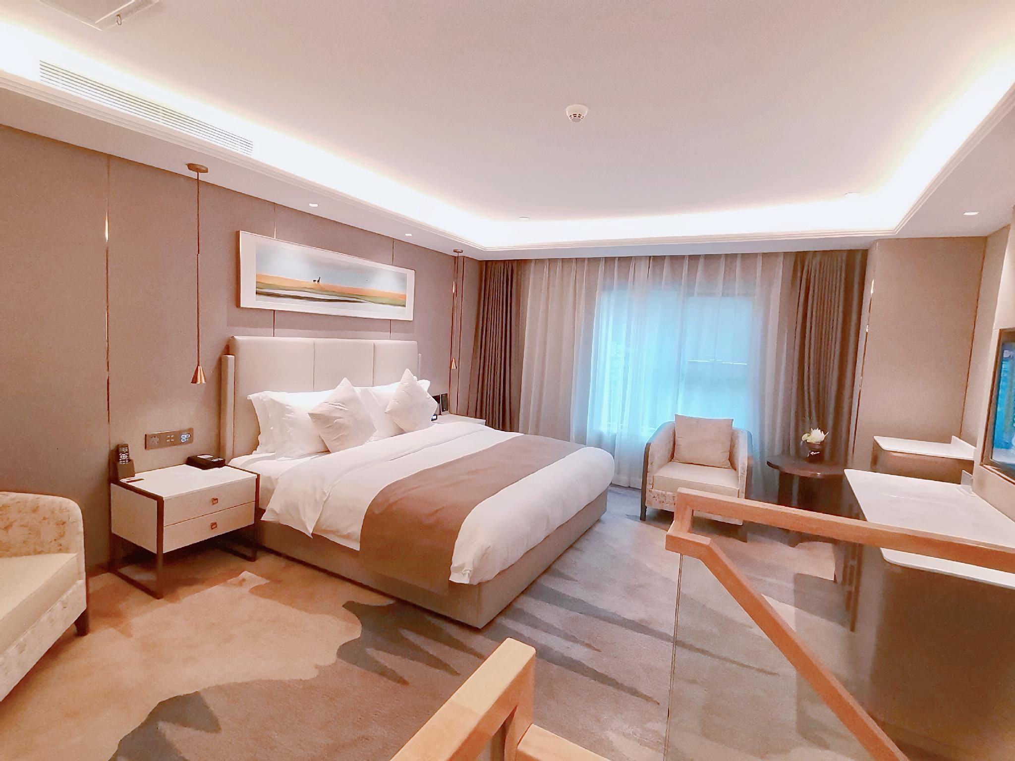 Huazhu - Family Suite